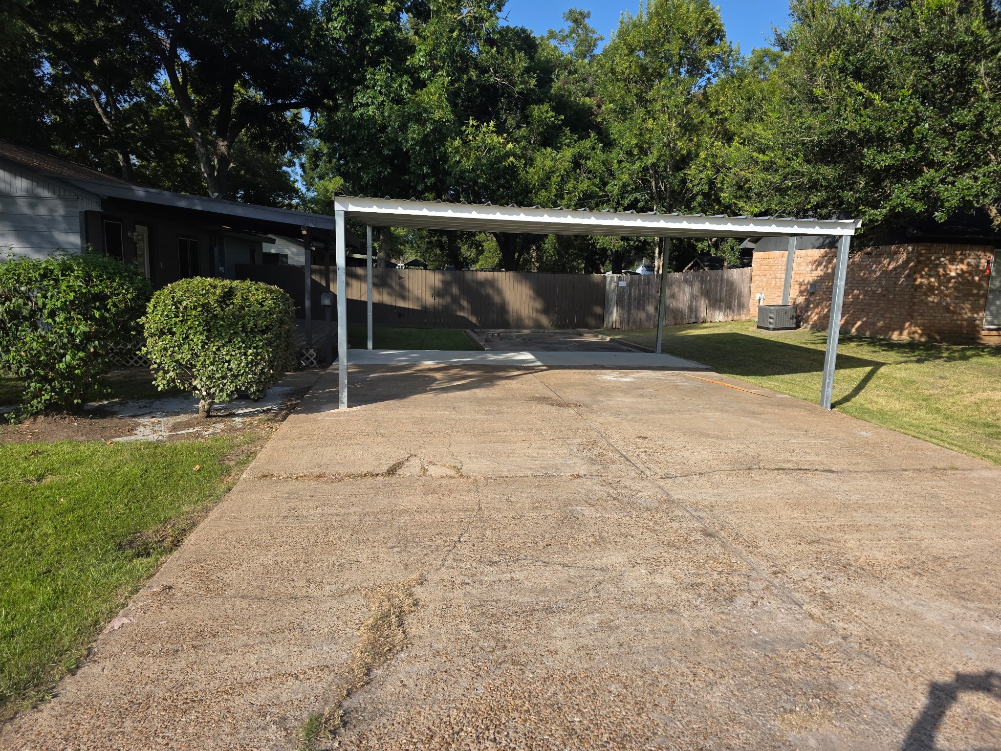 1102 E 2nd Street Property Photo 14