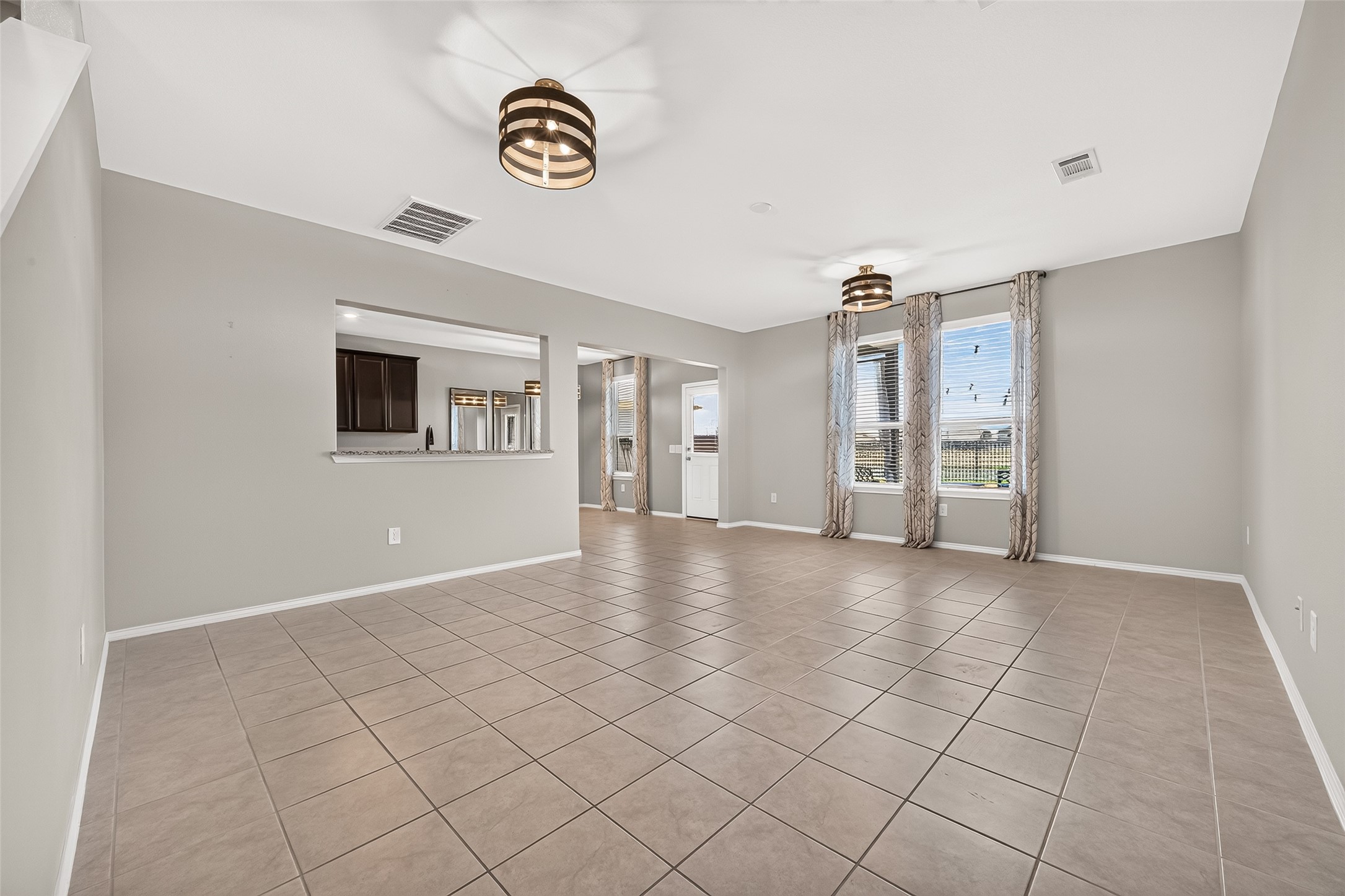 5911 Waggoner Ranch Trail Property Photo 6