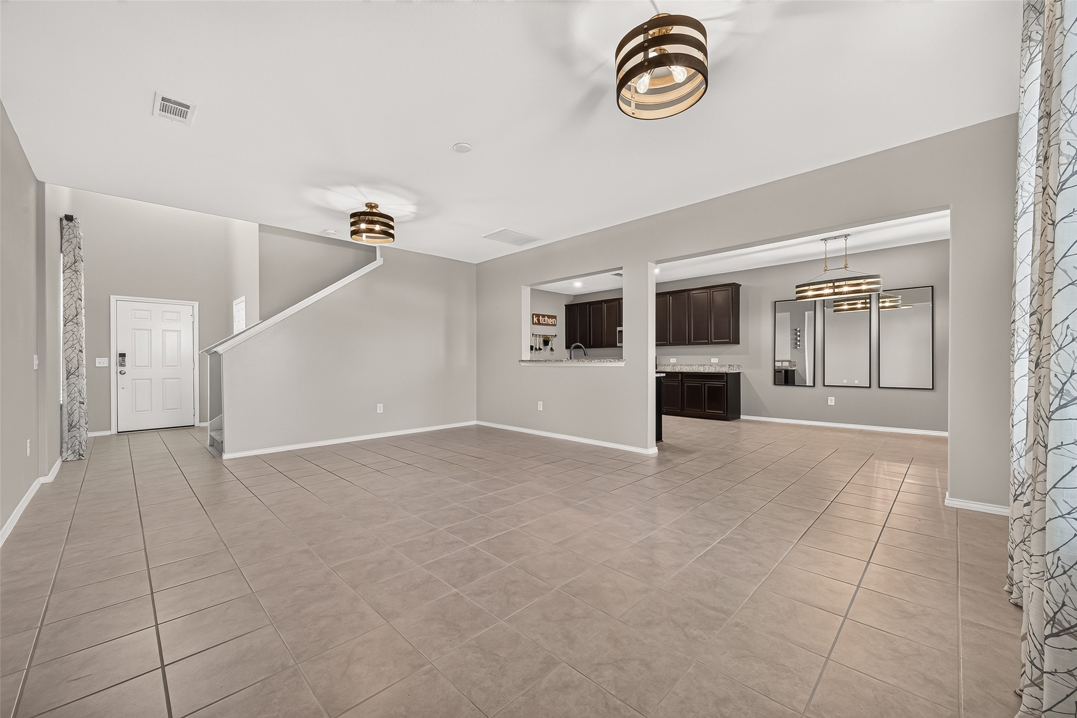 5911 Waggoner Ranch Trail Property Photo 8