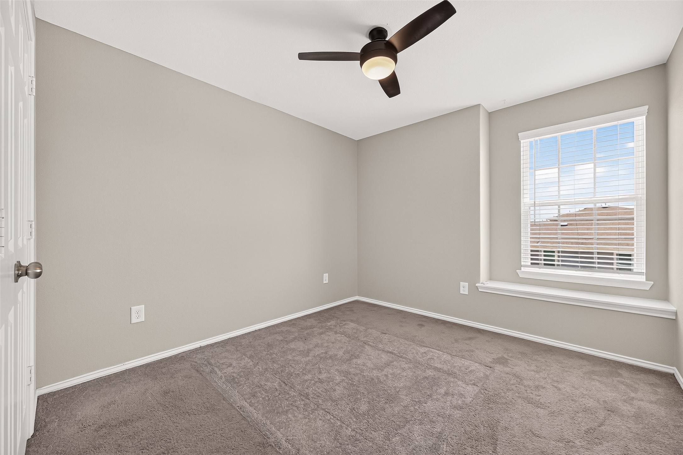 5911 Waggoner Ranch Trail Property Photo 16