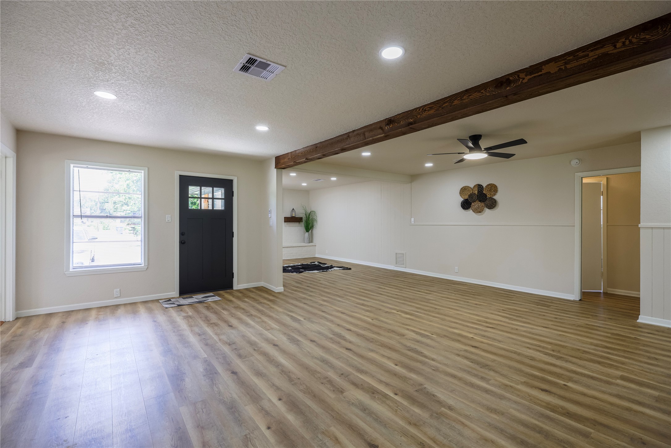 223 Lee Avenue Property Photo 6