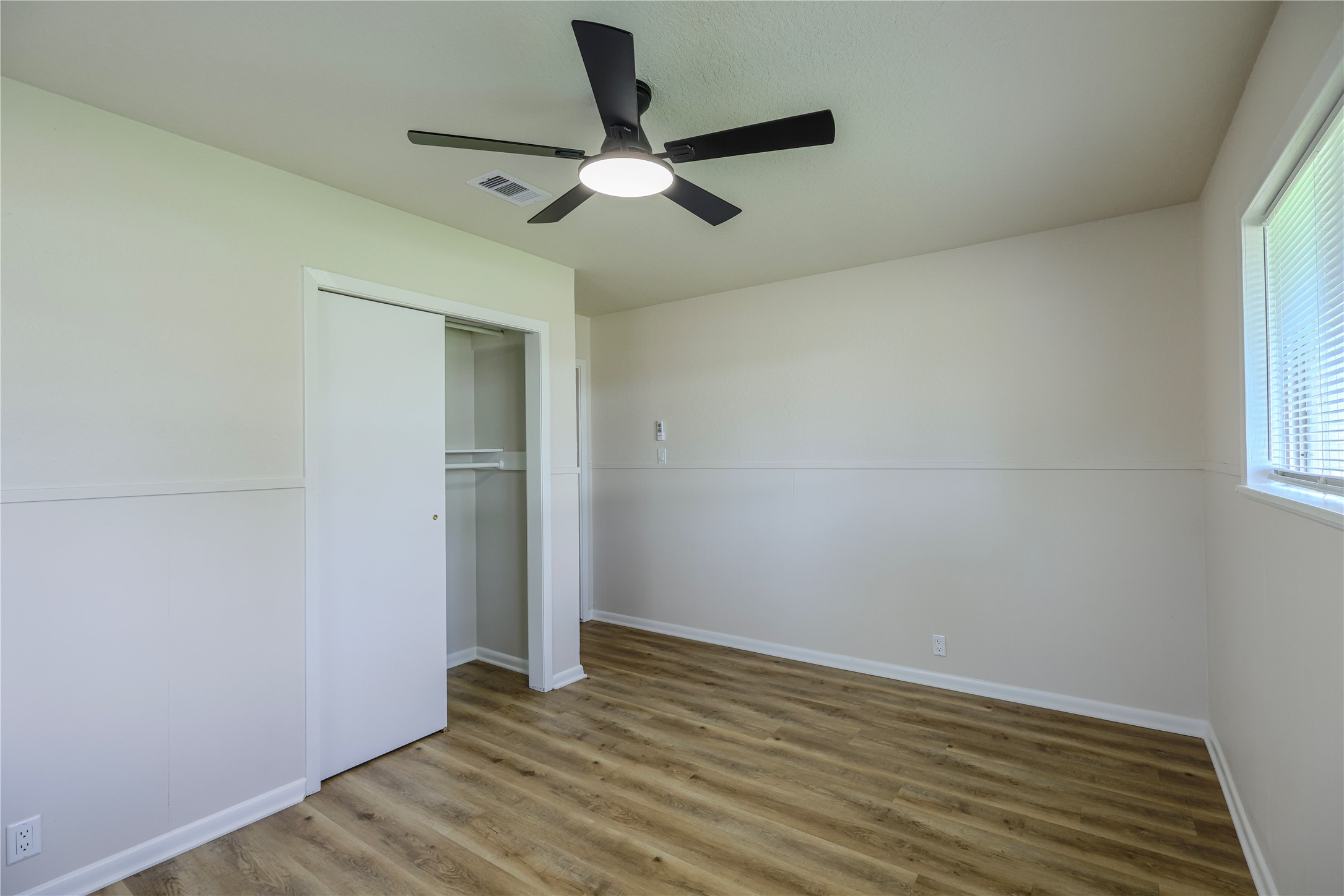 223 Lee Avenue Property Photo 32