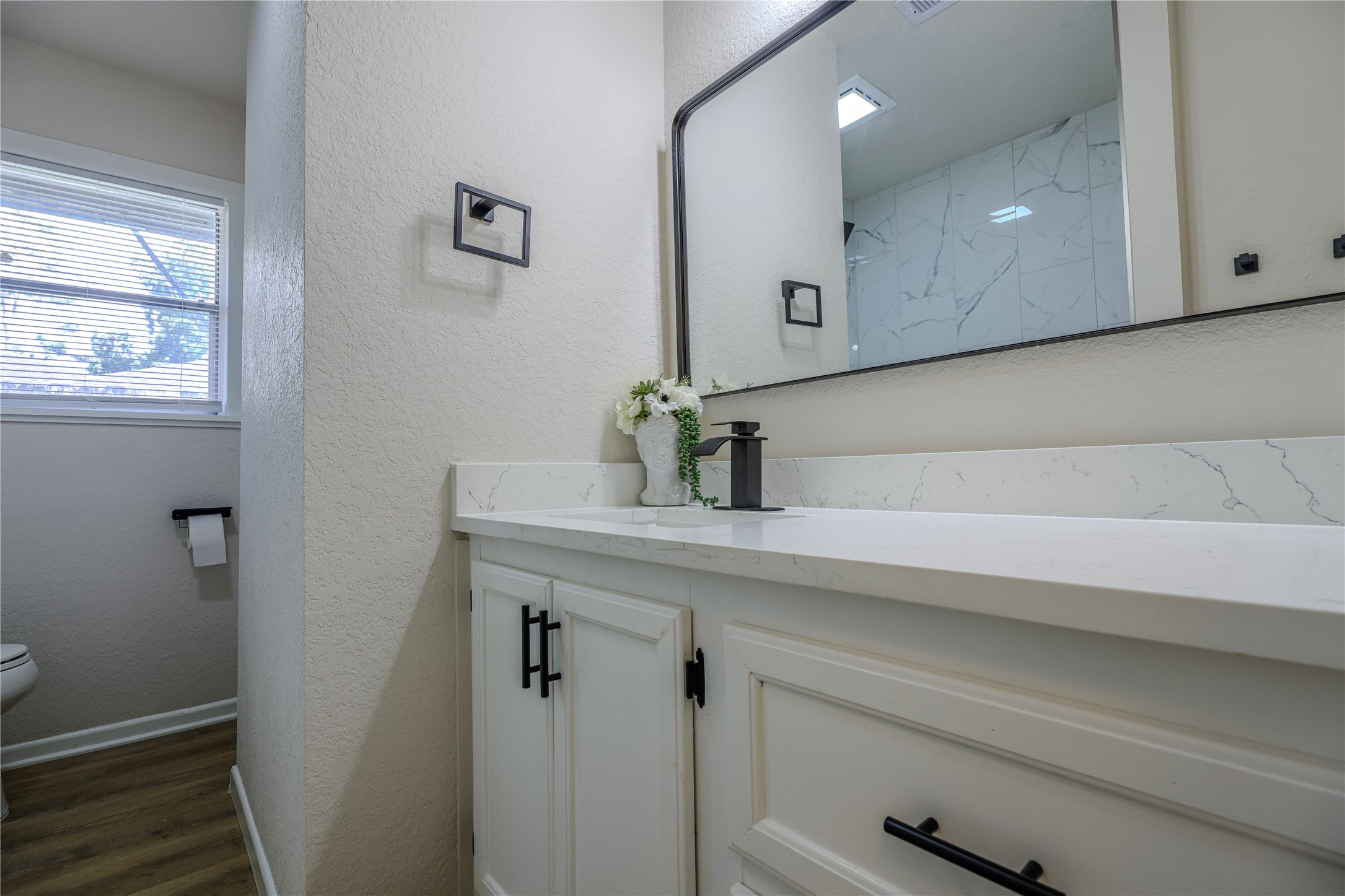 223 Lee Avenue Property Photo 37