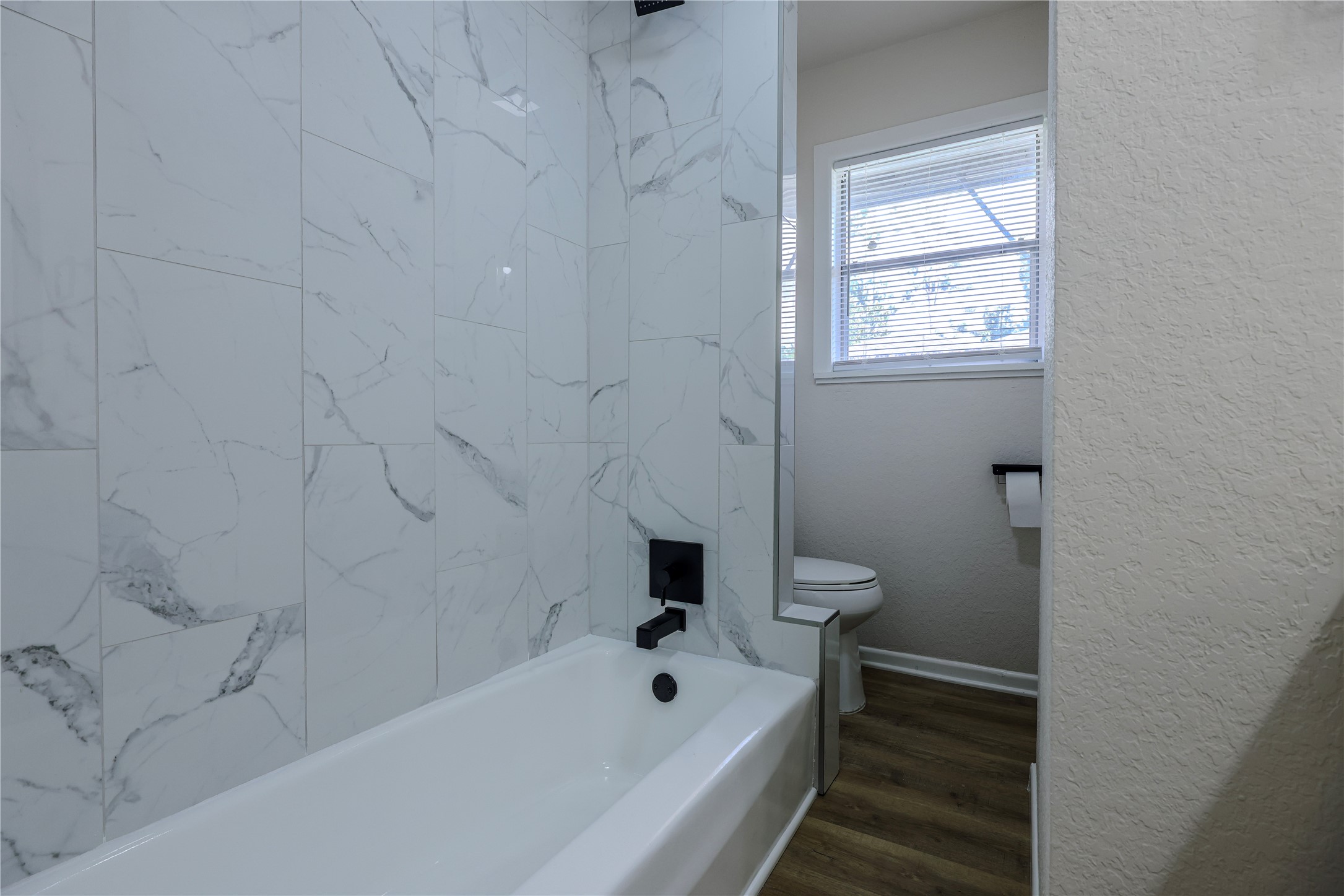 223 Lee Avenue Property Photo 38