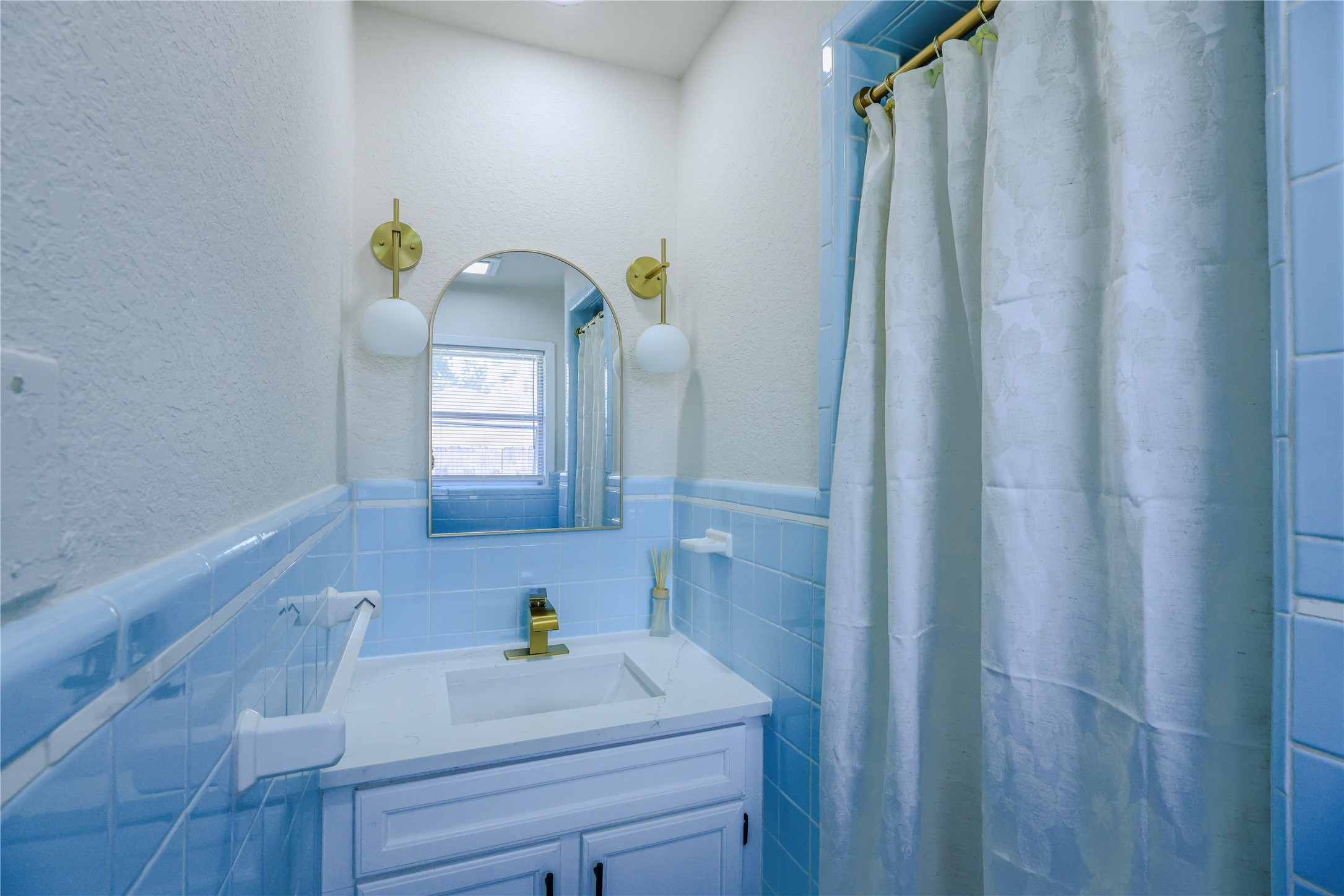223 Lee Avenue Property Photo 39