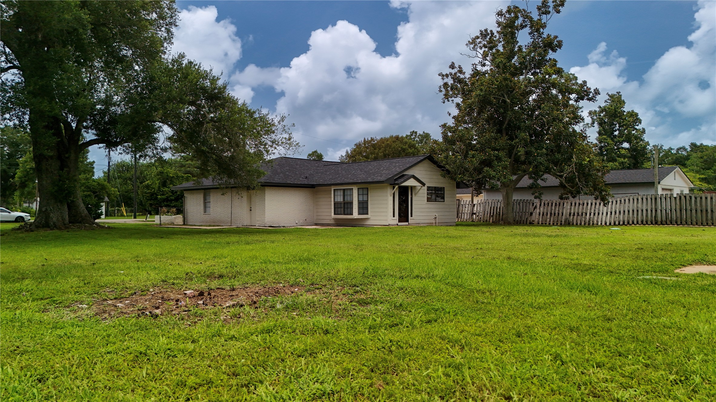 223 Lee Avenue Property Photo 44