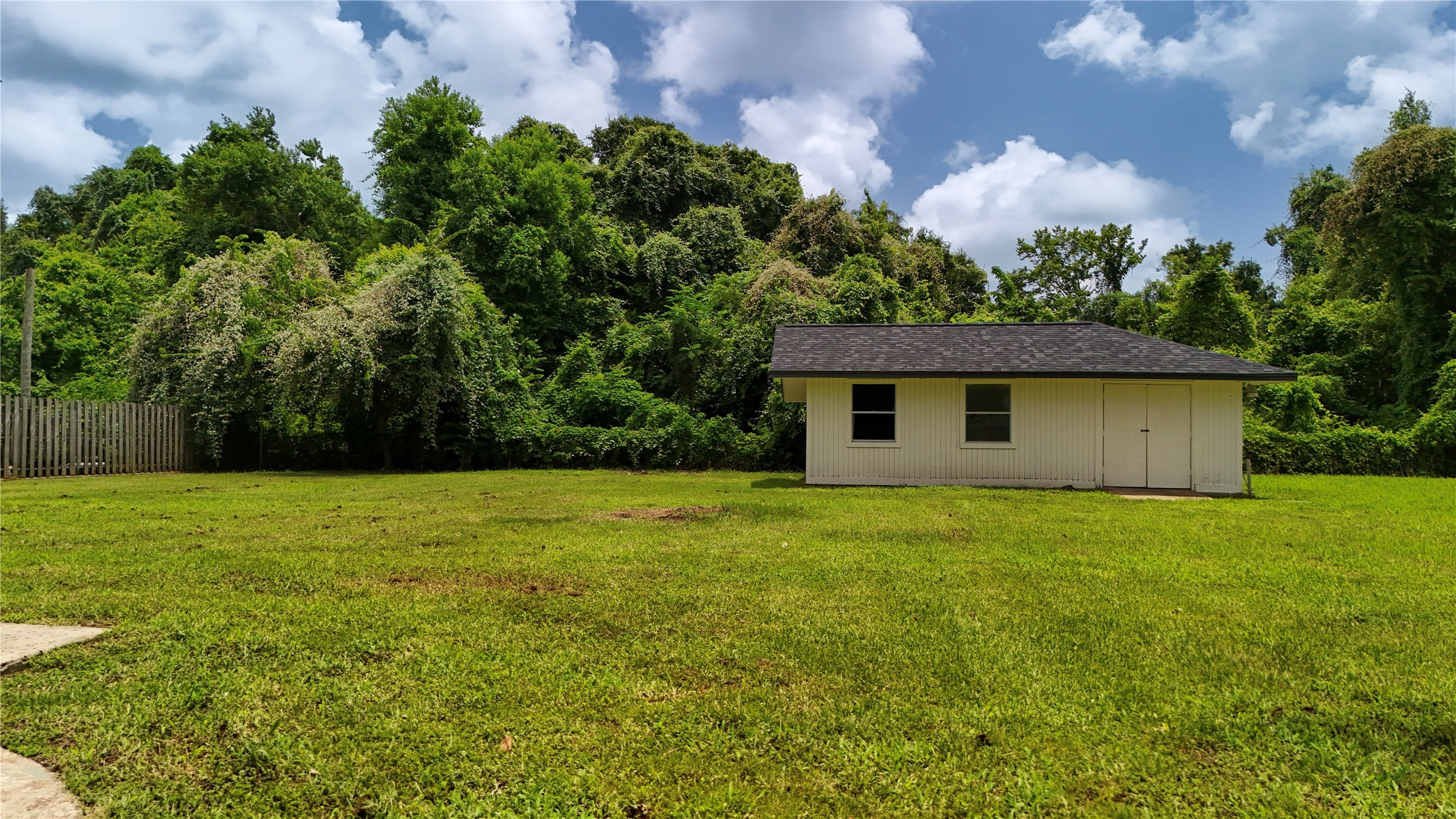 223 Lee Avenue Property Photo 45