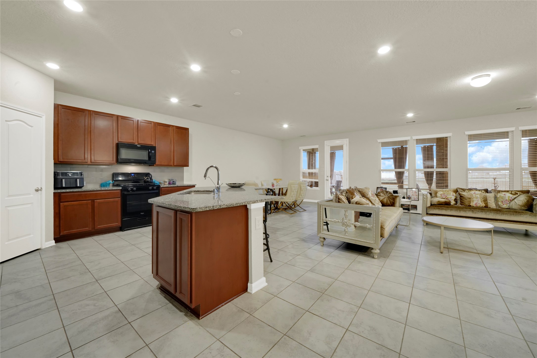 28342 Buffalo Fork Lane Property Photo 5