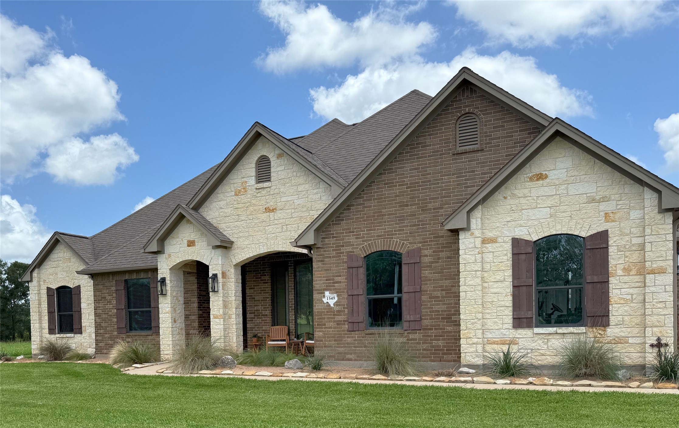 1549 Frontier Trail Property Photo 1