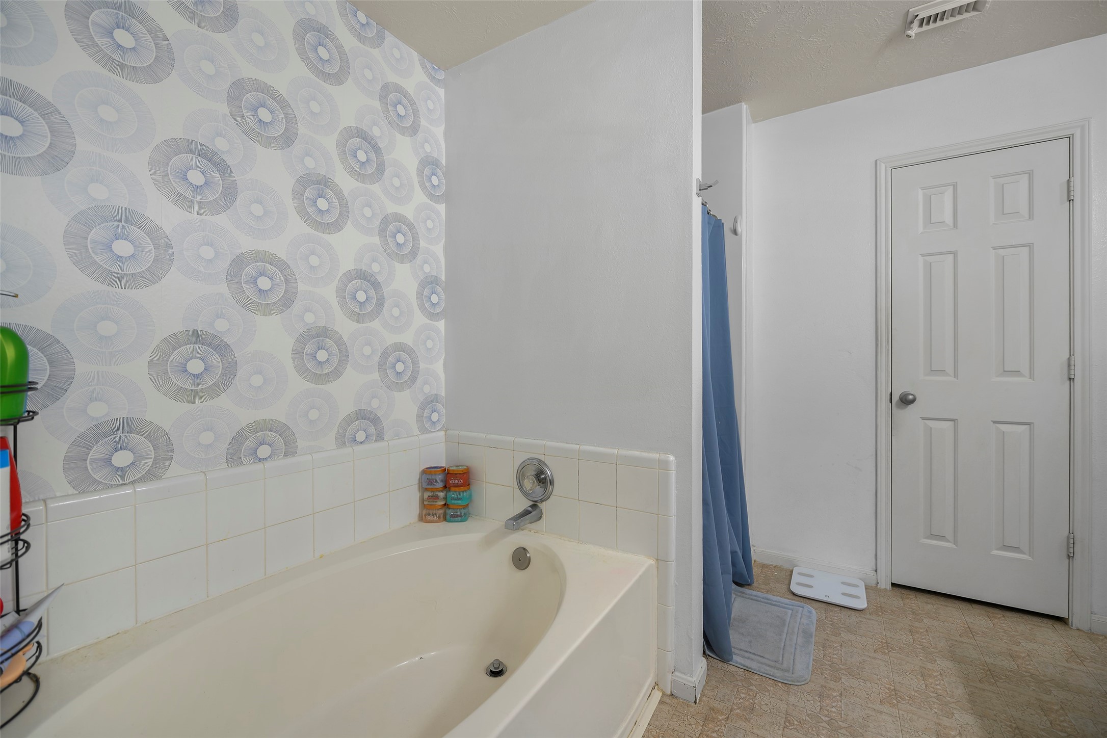 6923 Grant Drive Property Photo 13