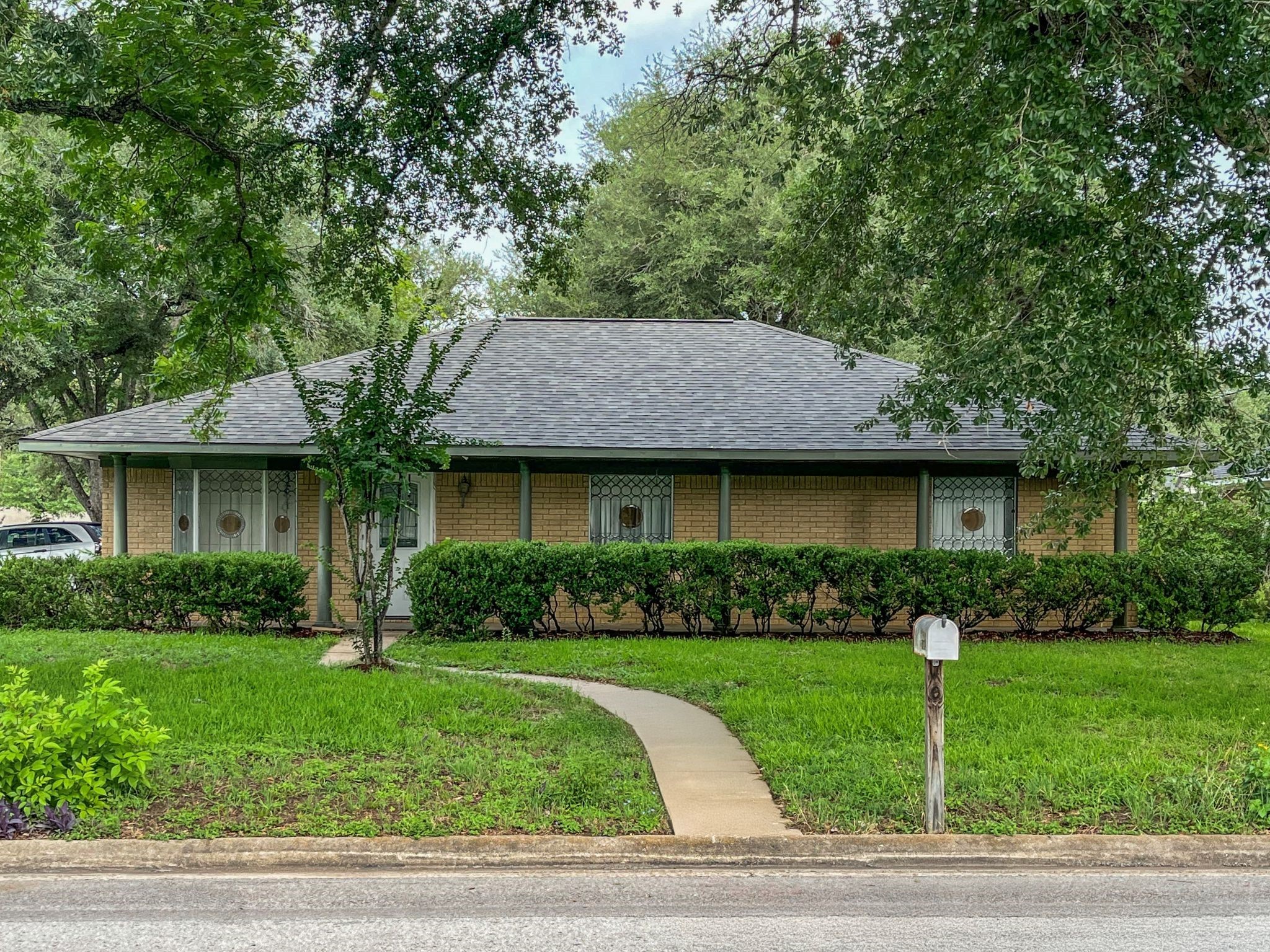 1092 South Holland Street Property Photo 1