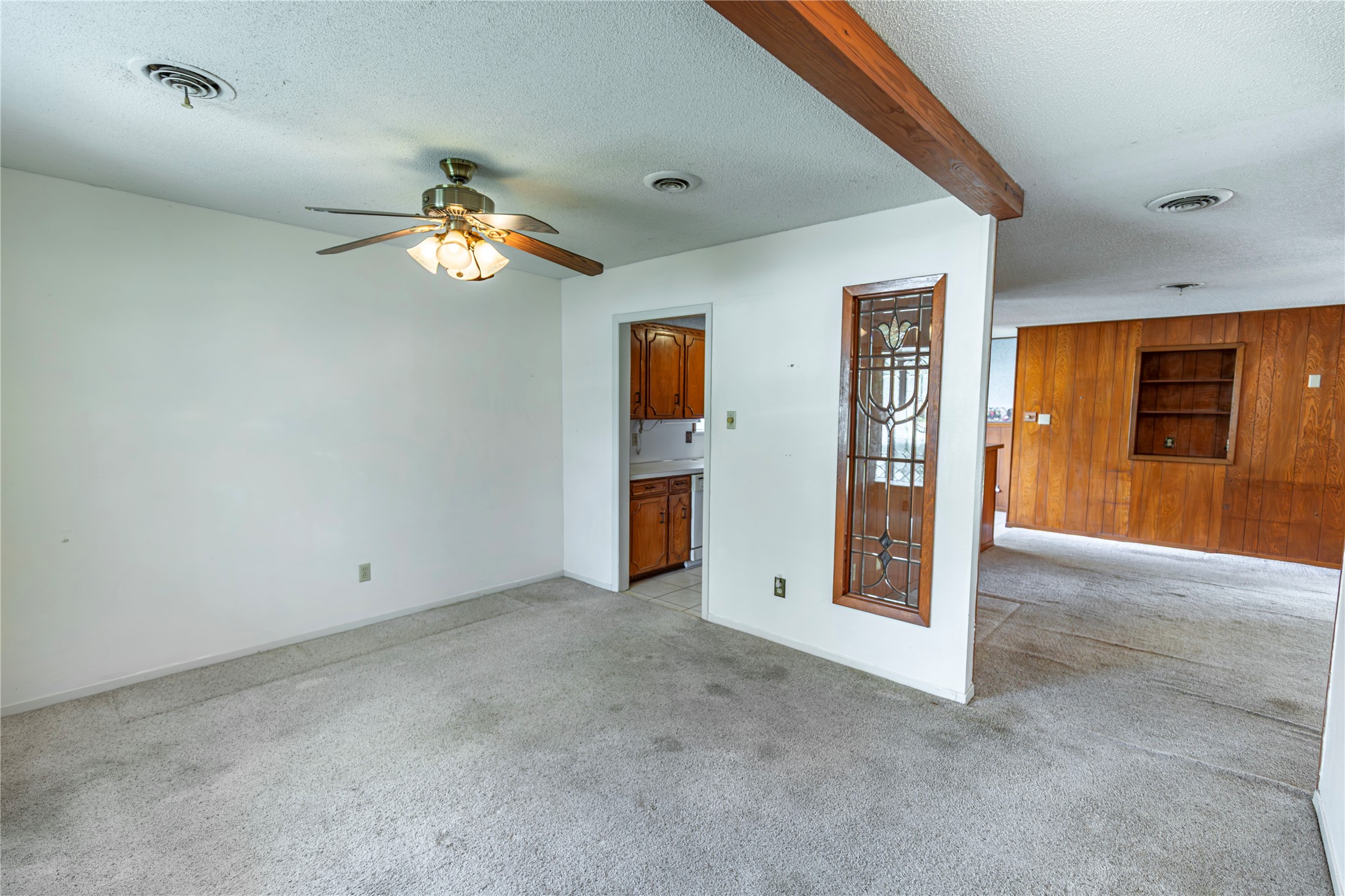 1092 South Holland Street Property Photo 8