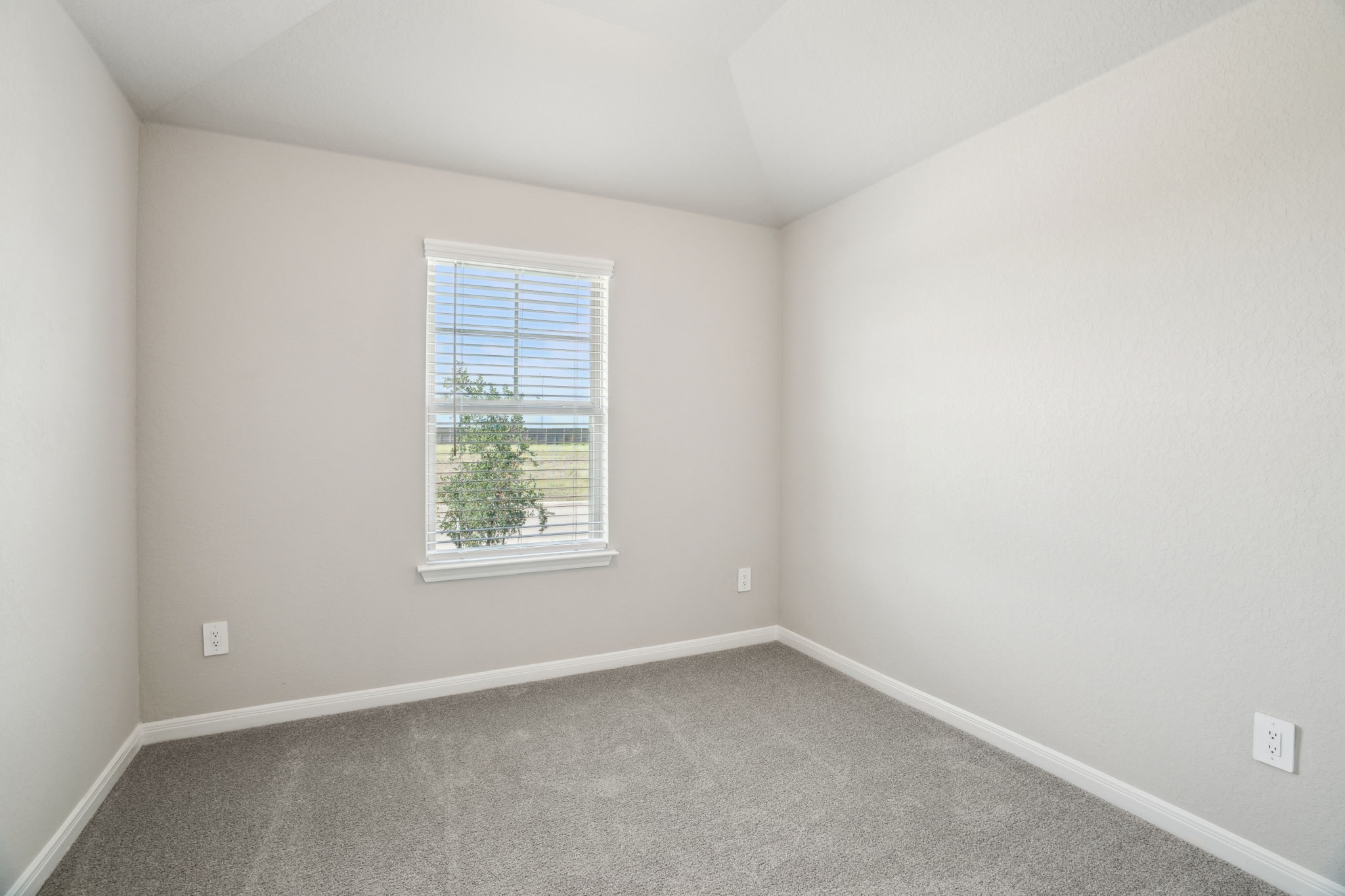 12011 Shining Lake Drive Property Photo 14