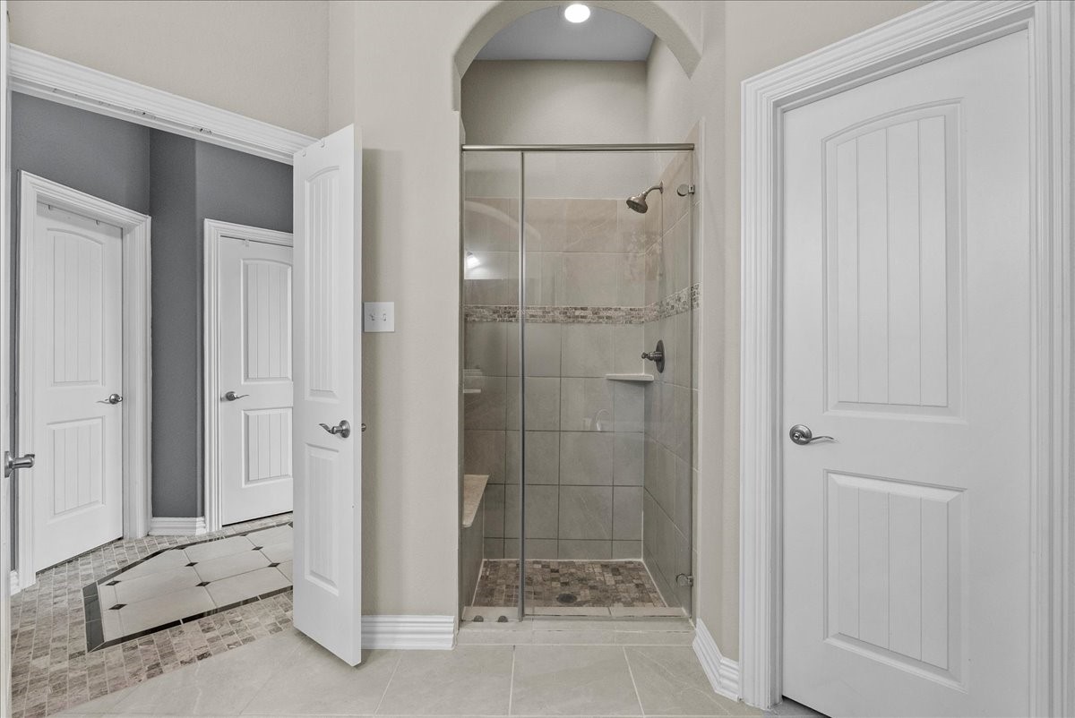 2414 Trocadero Lane Property Photo 15