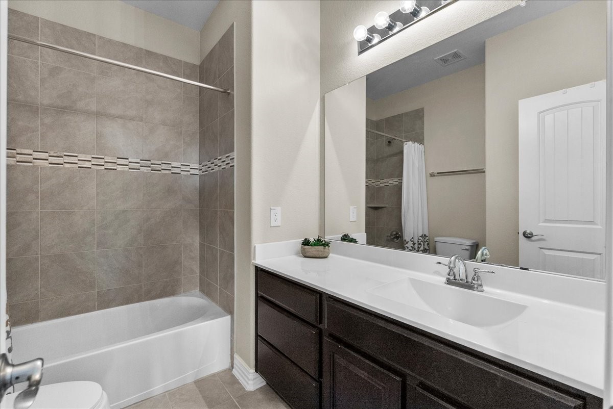 2414 Trocadero Lane Property Photo 30