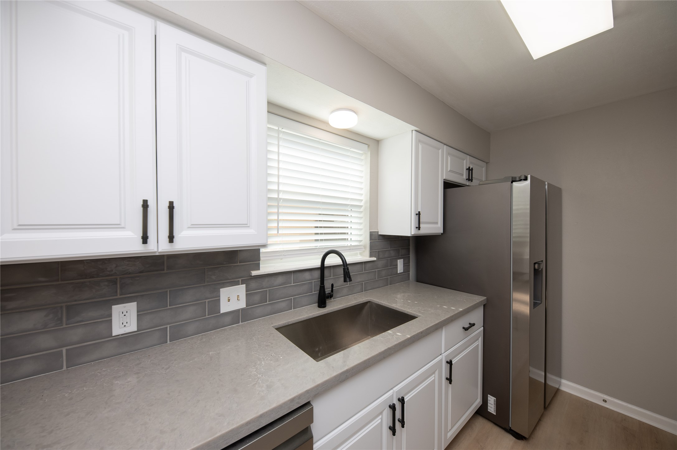 4220 Belle Park Drive Property Photo 3