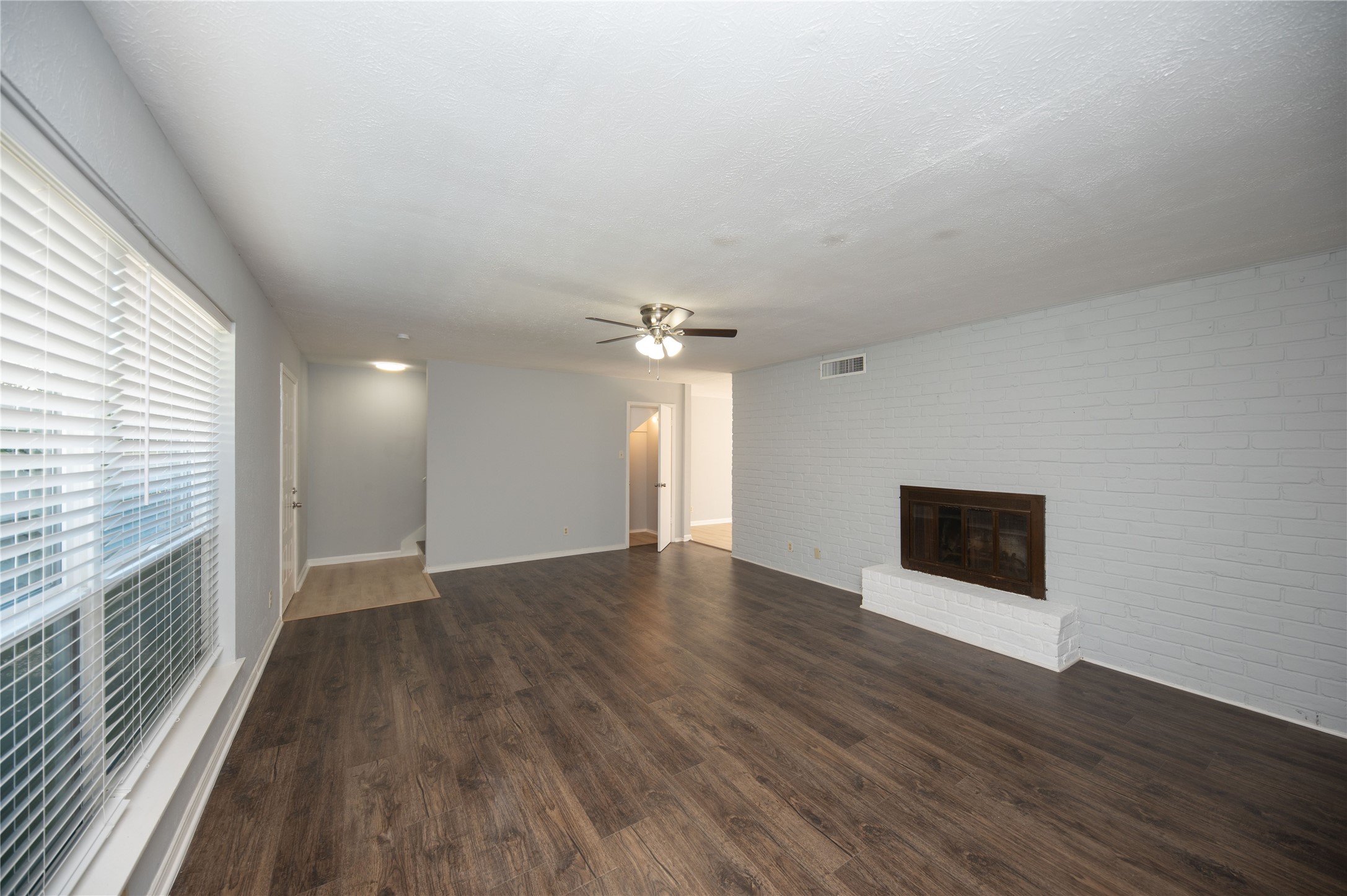 4220 Belle Park Drive Property Photo 13