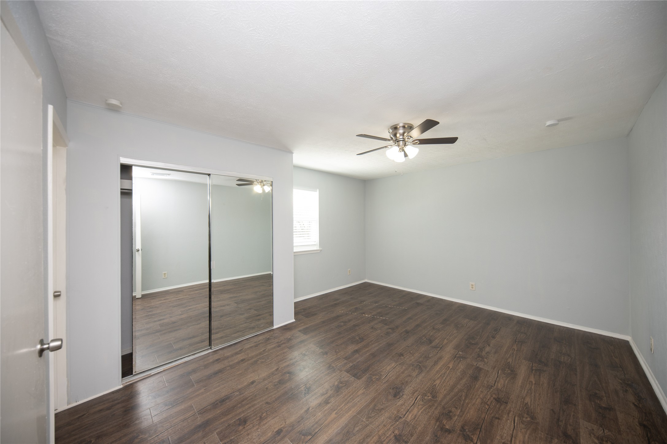 4220 Belle Park Drive Property Photo 17