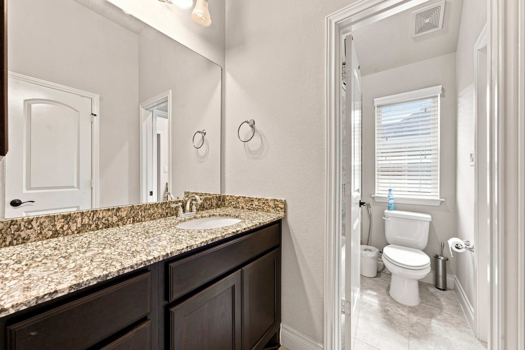 3923 Pebble Heights Lane Property Photo 36