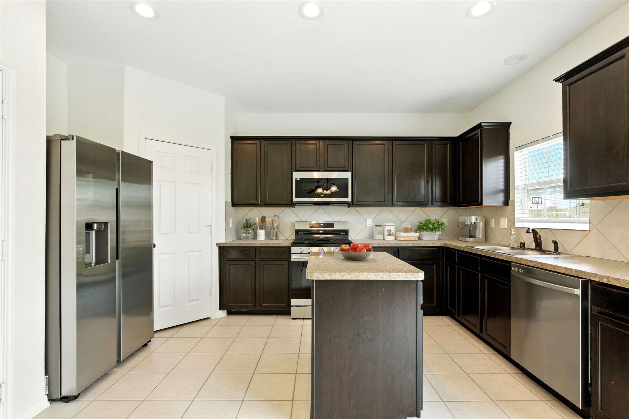 3219 This Way Property Photo 13