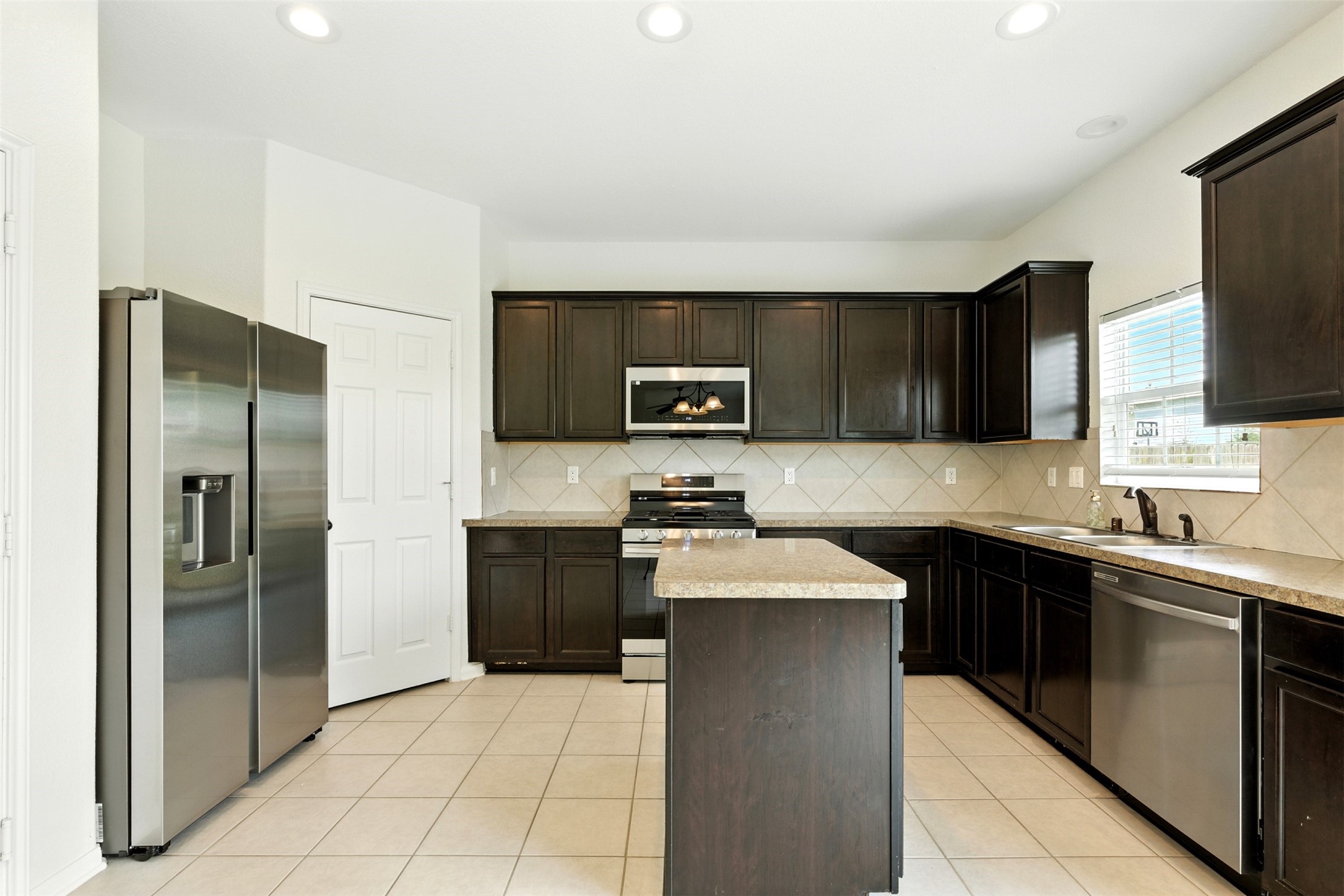 3219 This Way Property Photo 14