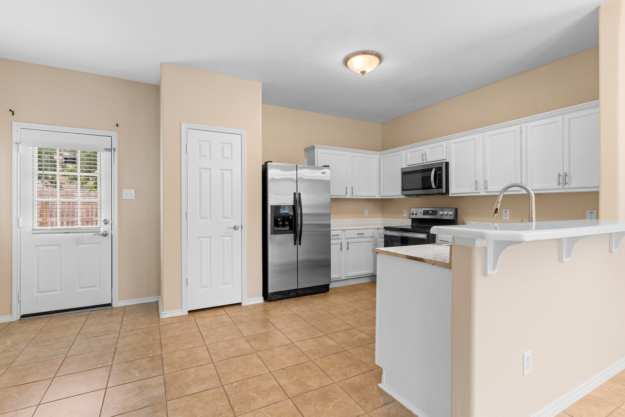 6238 Cottage Pines Drive Property Photo 9