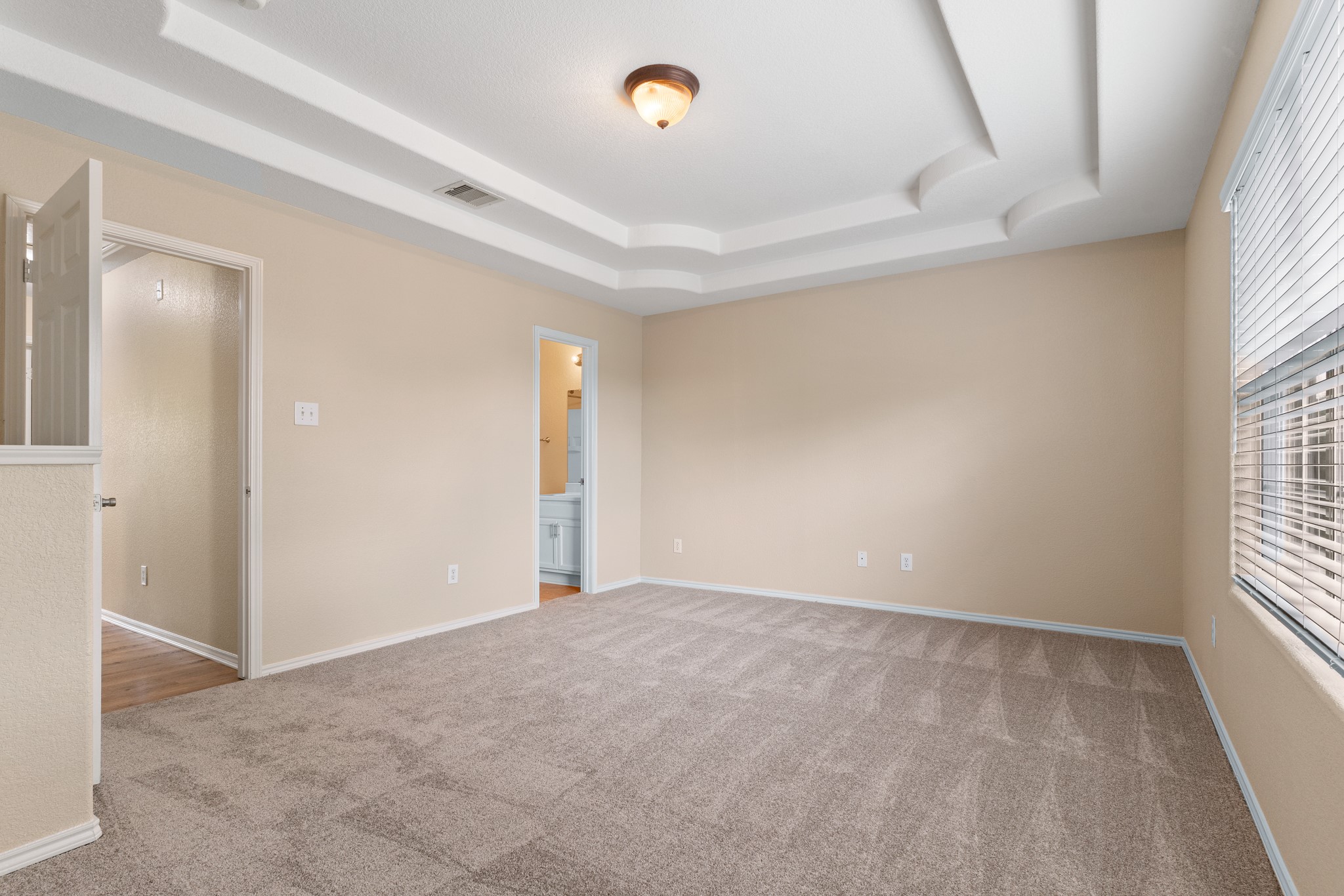 6238 Cottage Pines Drive Property Photo 13
