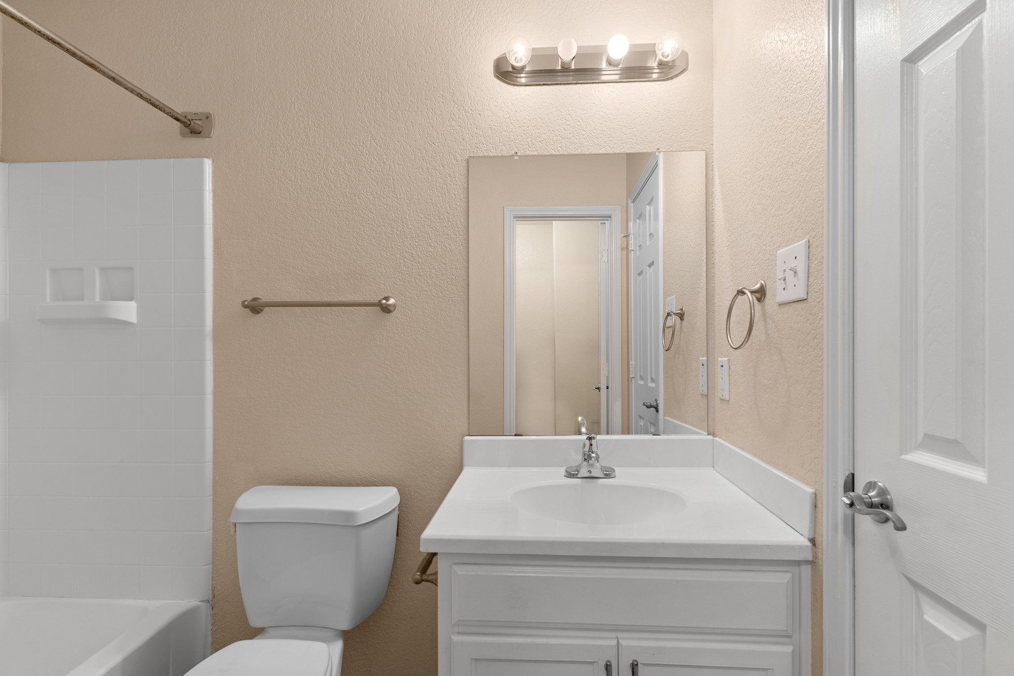 6238 Cottage Pines Drive Property Photo 17