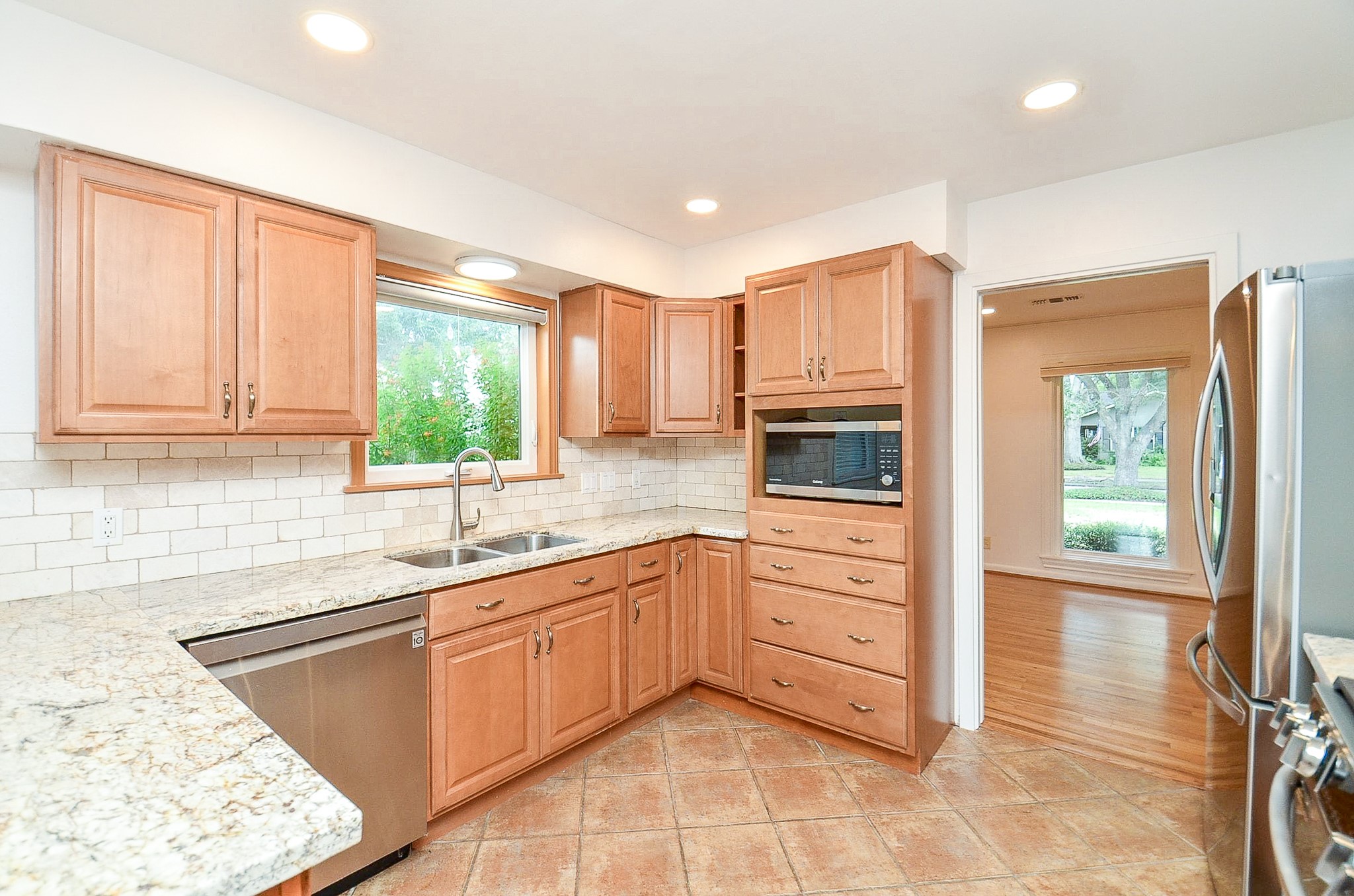 5127 Hummingbird Street Property Photo 13