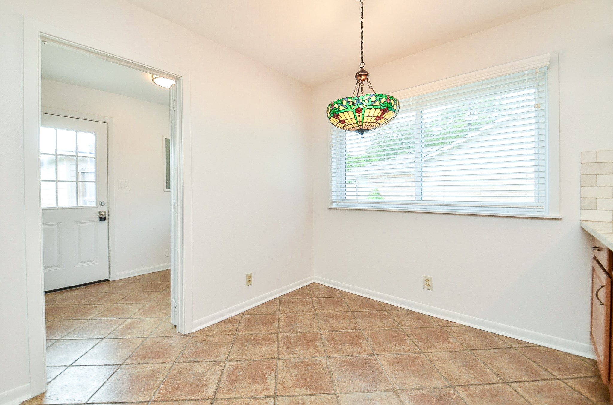5127 Hummingbird Street Property Photo 15