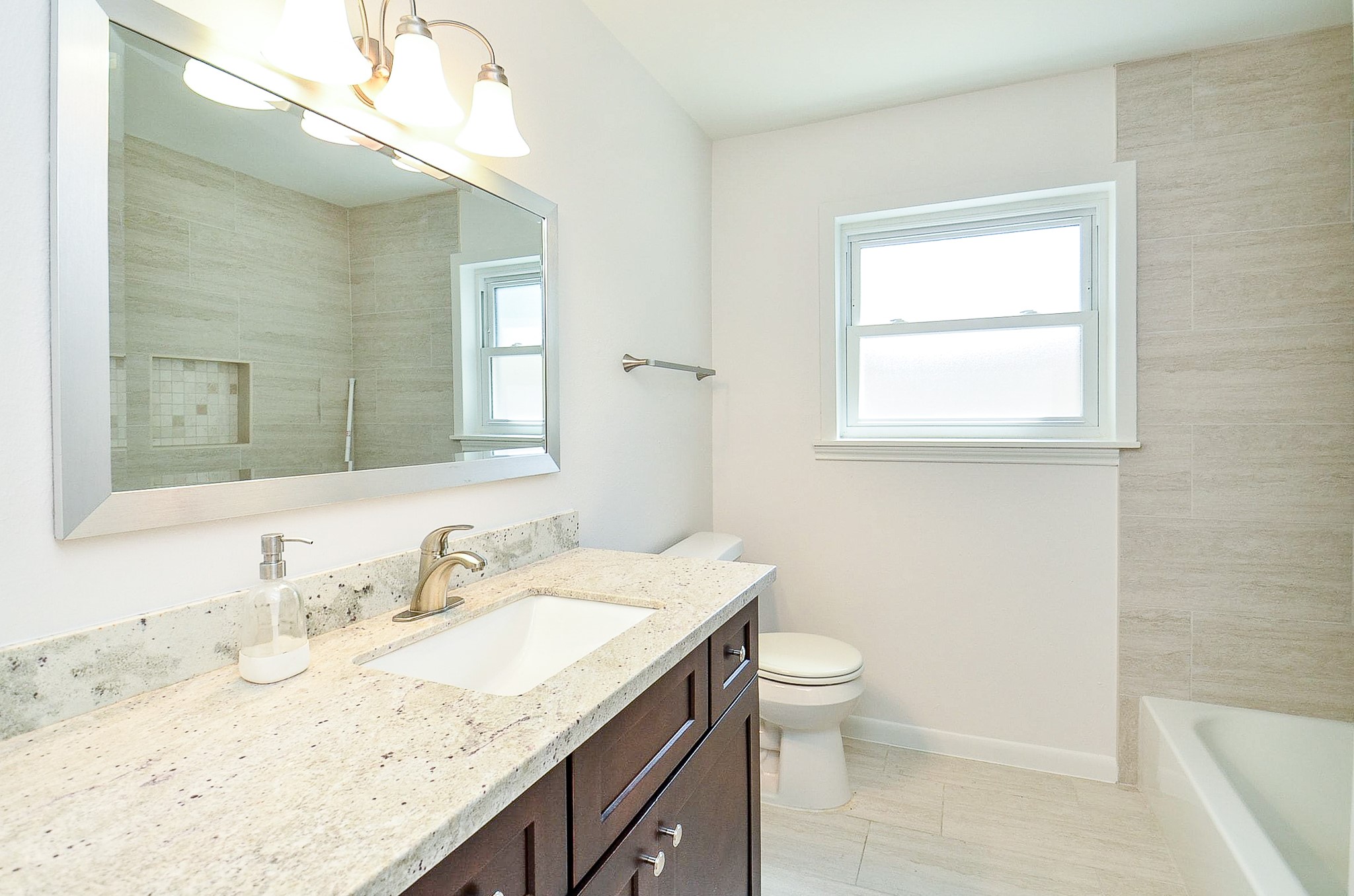 5127 Hummingbird Street Property Photo 22