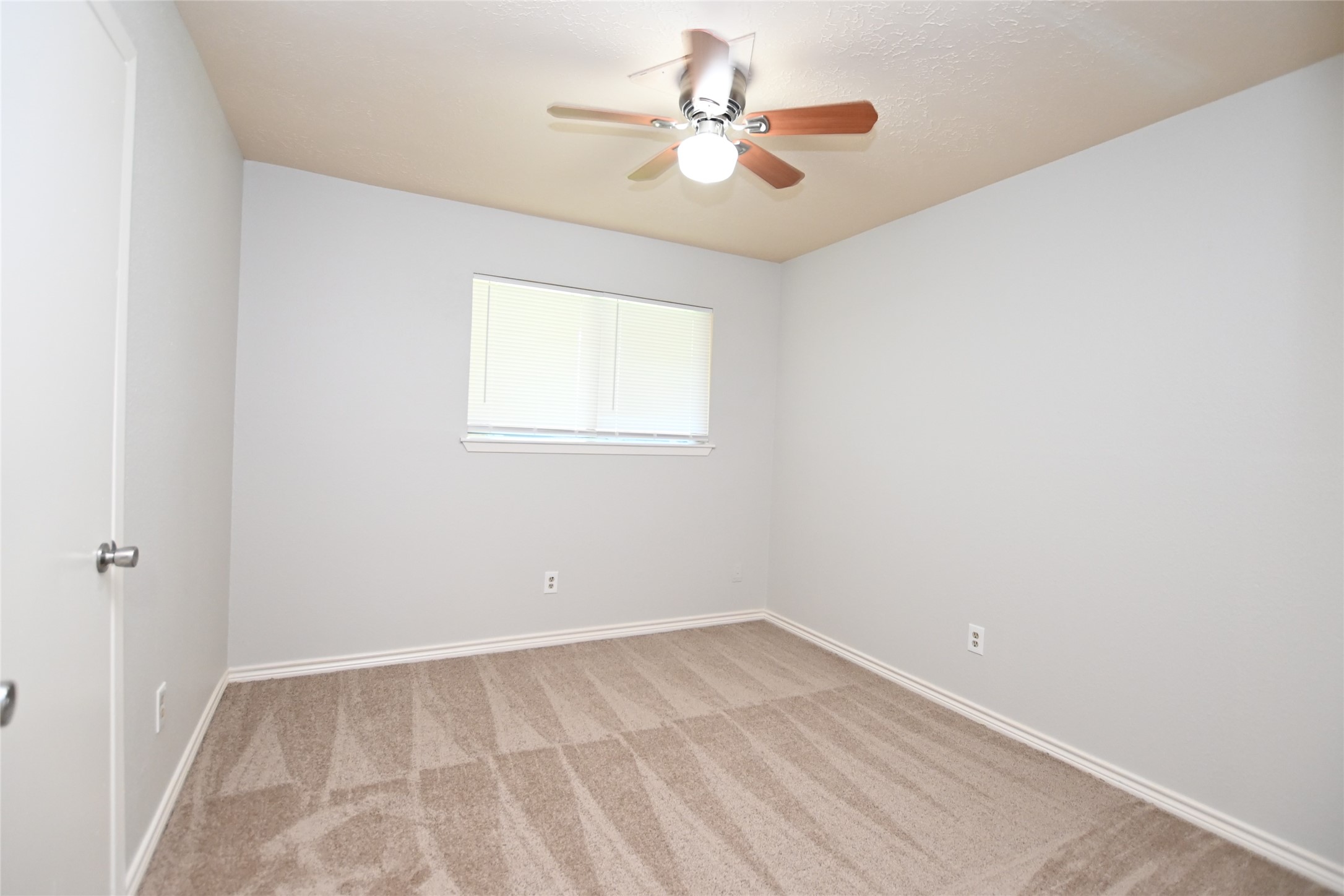 4615 Fitzwater Drive Property Photo 11
