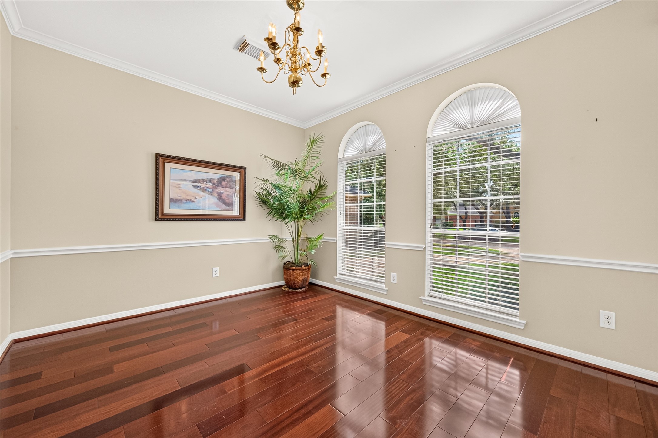 1711 Emma Cove Court Property Photo 9