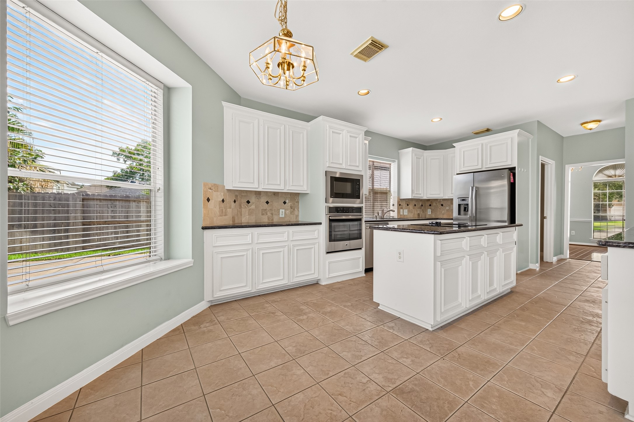 1711 Emma Cove Court Property Photo 23