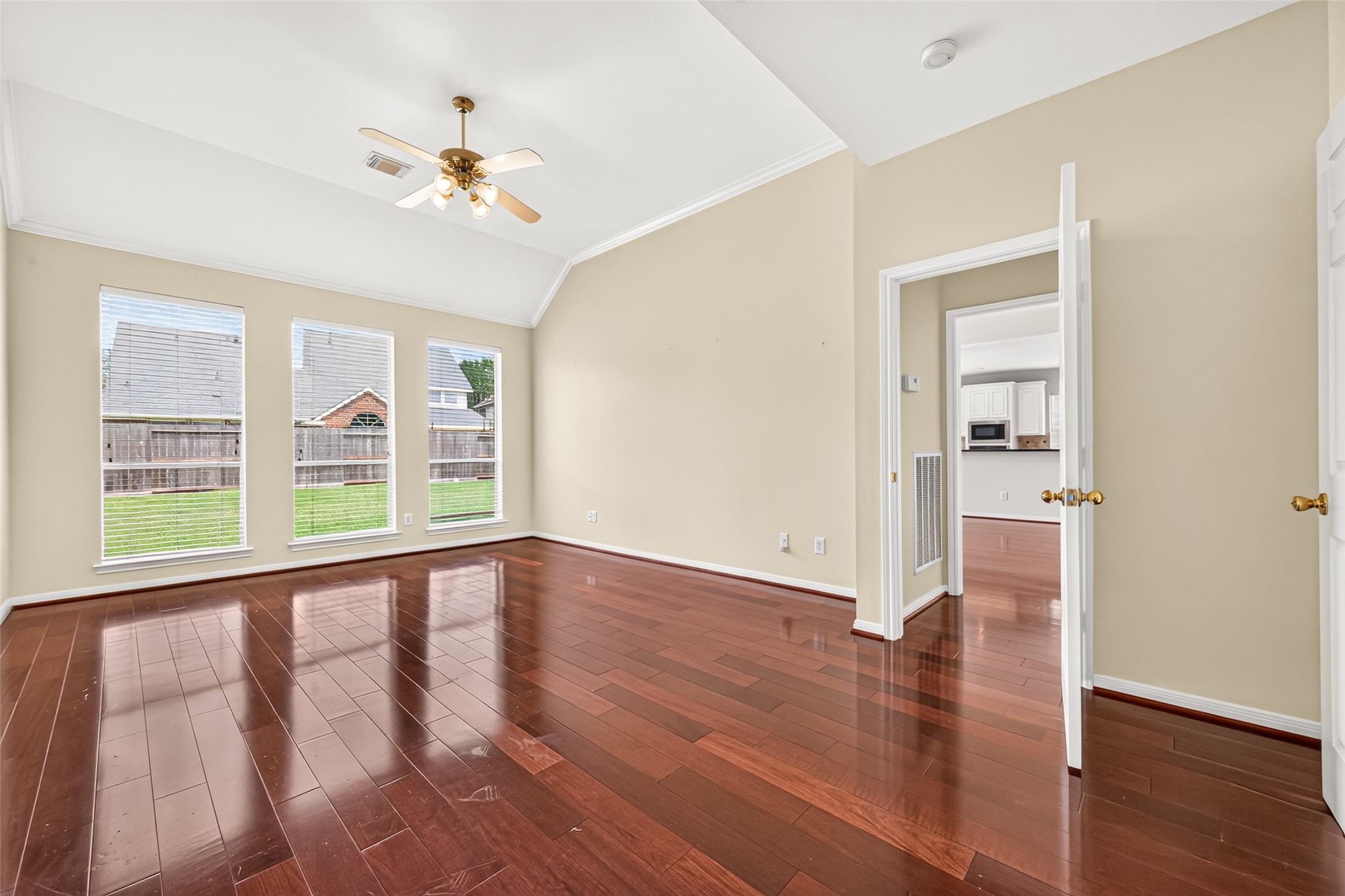 1711 Emma Cove Court Property Photo 27