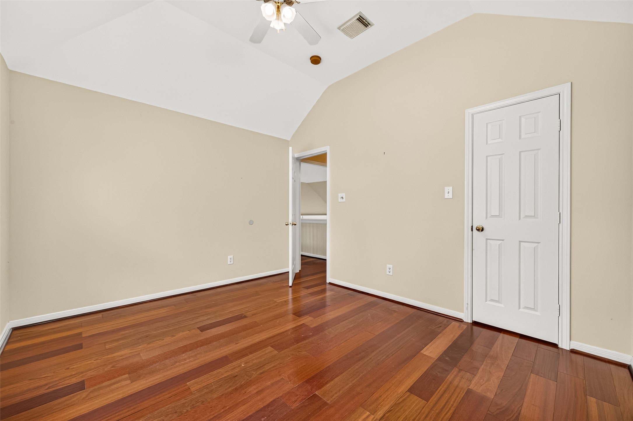 1711 Emma Cove Court Property Photo 37