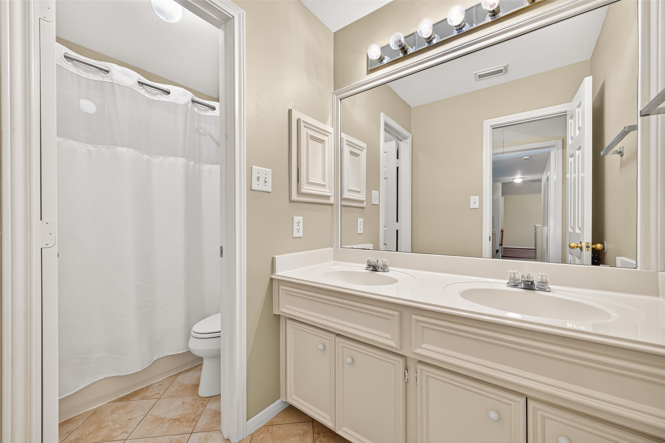 1711 Emma Cove Court Property Photo 41