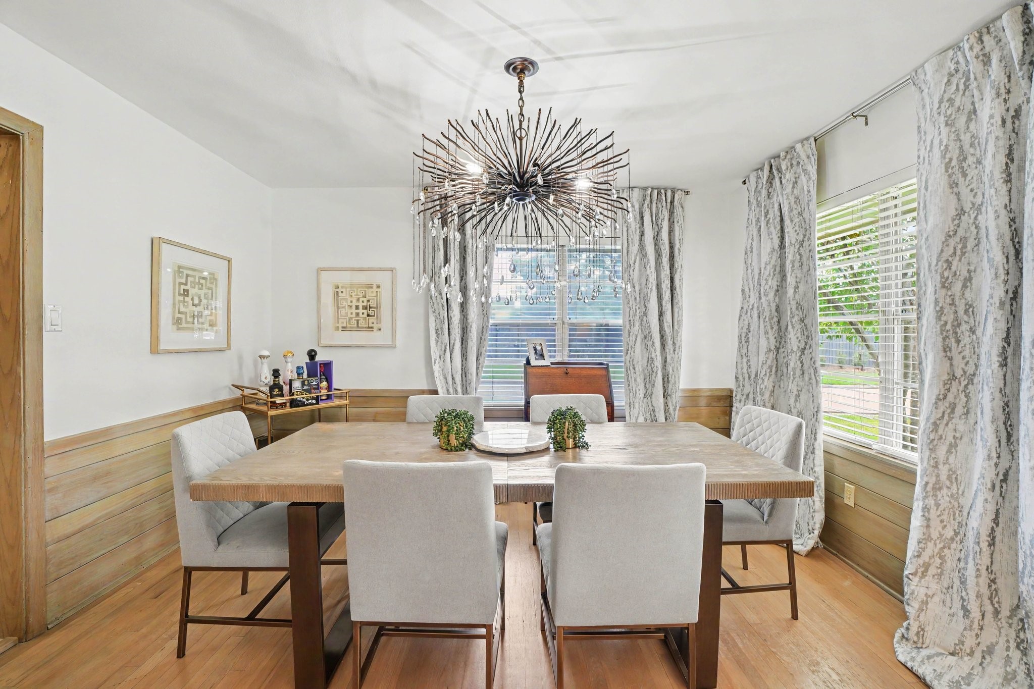 6267 Chevy Chase Drive Property Photo 13