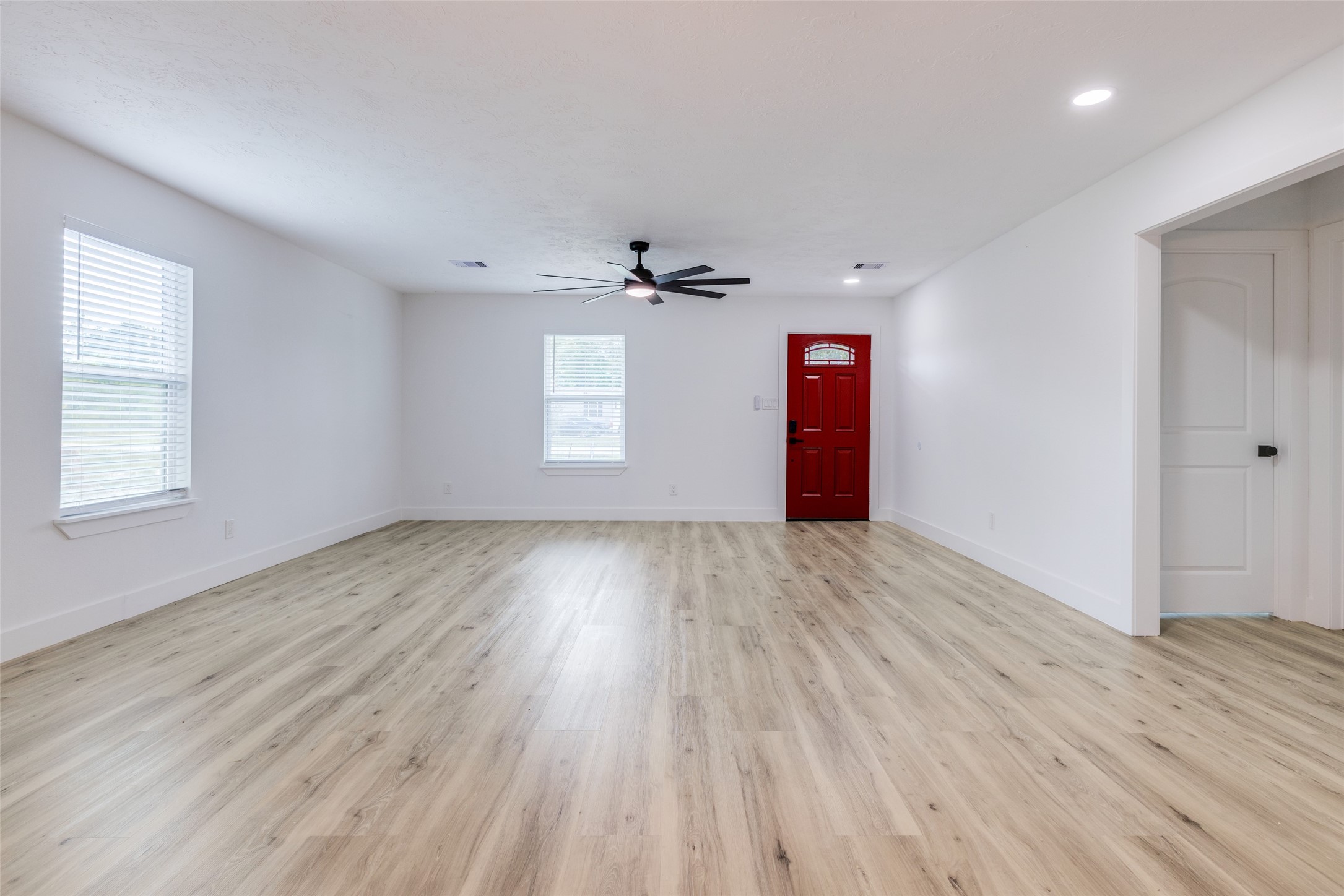 7067 Road 5913 10 Property Photo 6