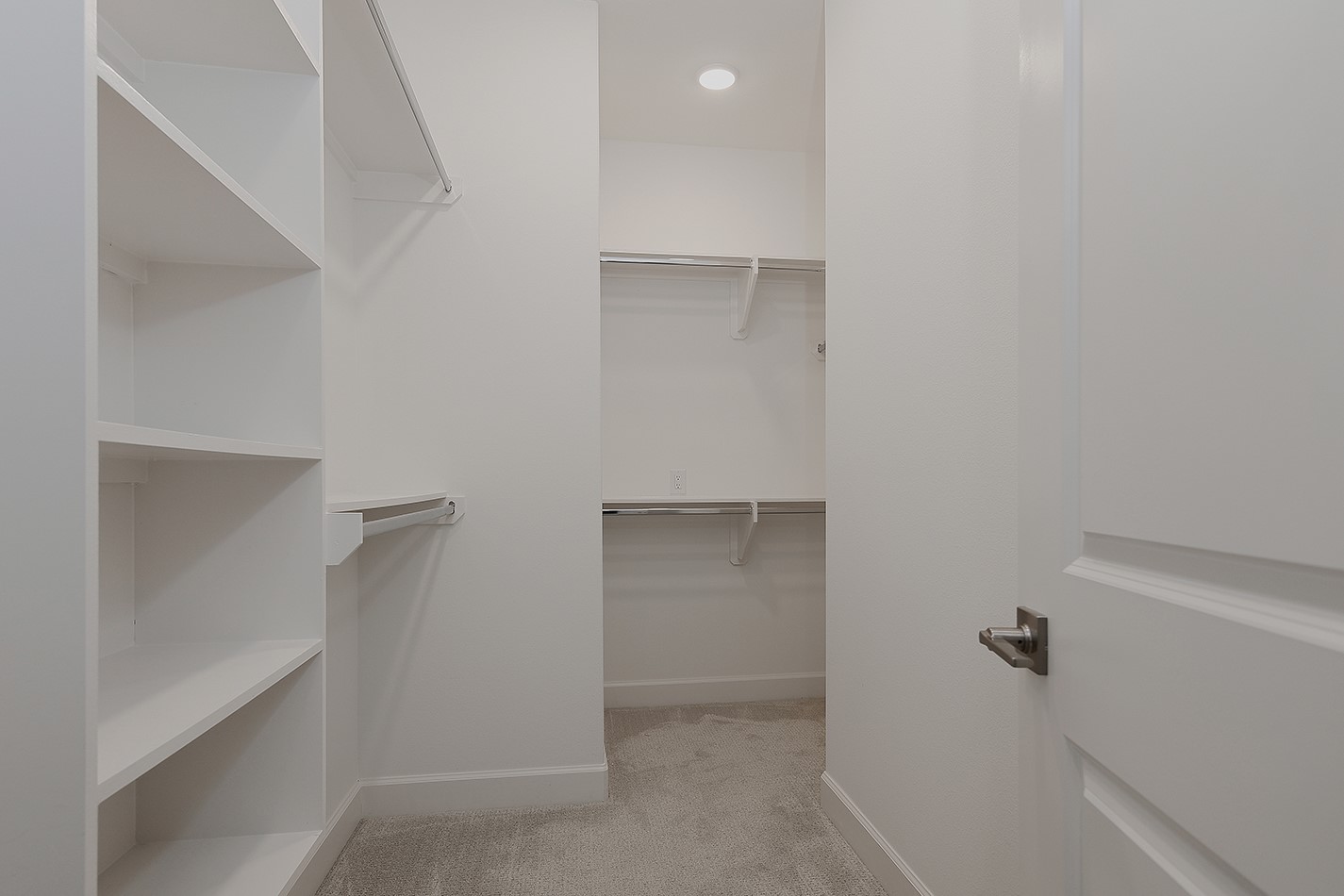 114 Sycamore Street Property Photo 14
