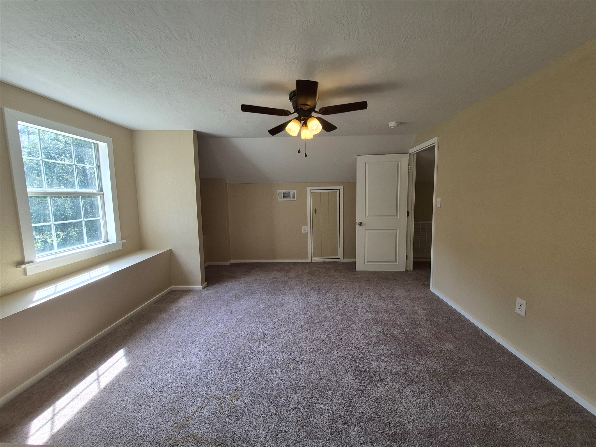 236 Sundance Trail Property Photo 8