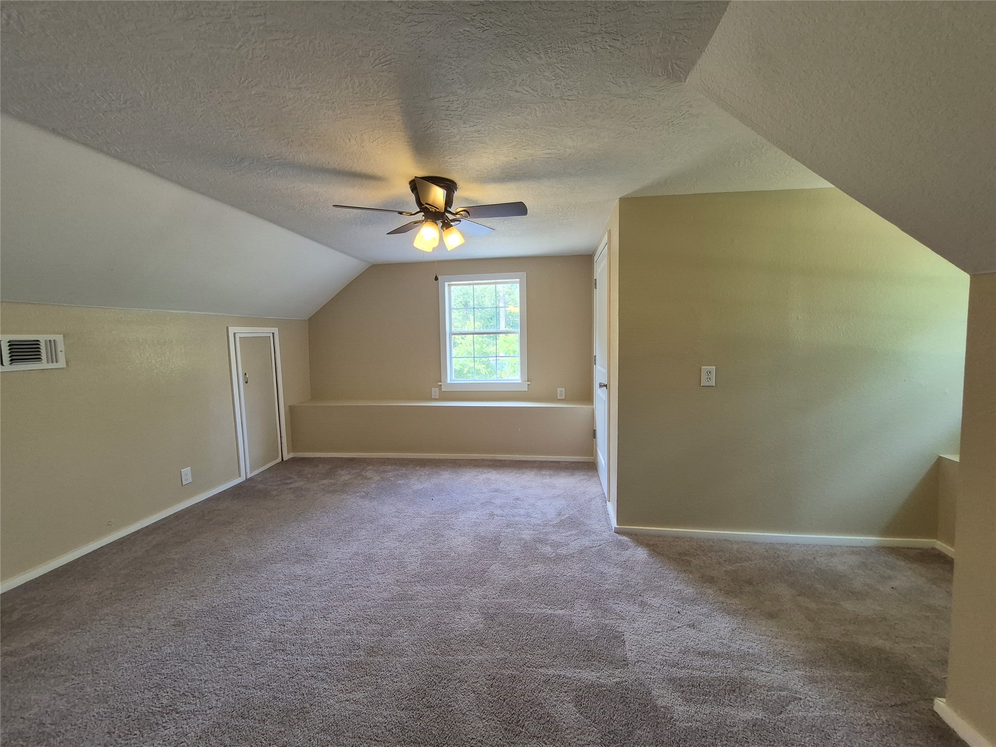 236 Sundance Trail Property Photo 10