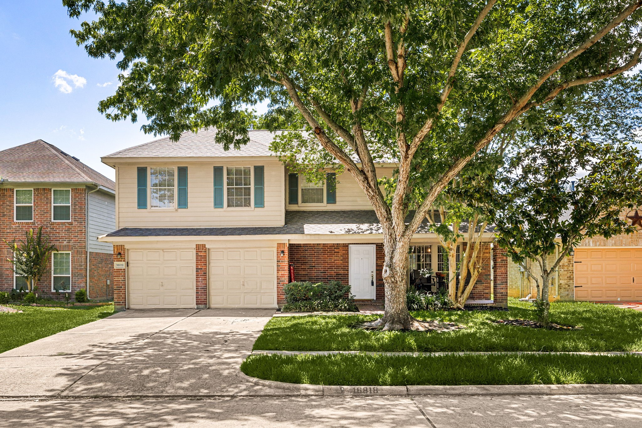 16818 Basewood Court Property Photo 4