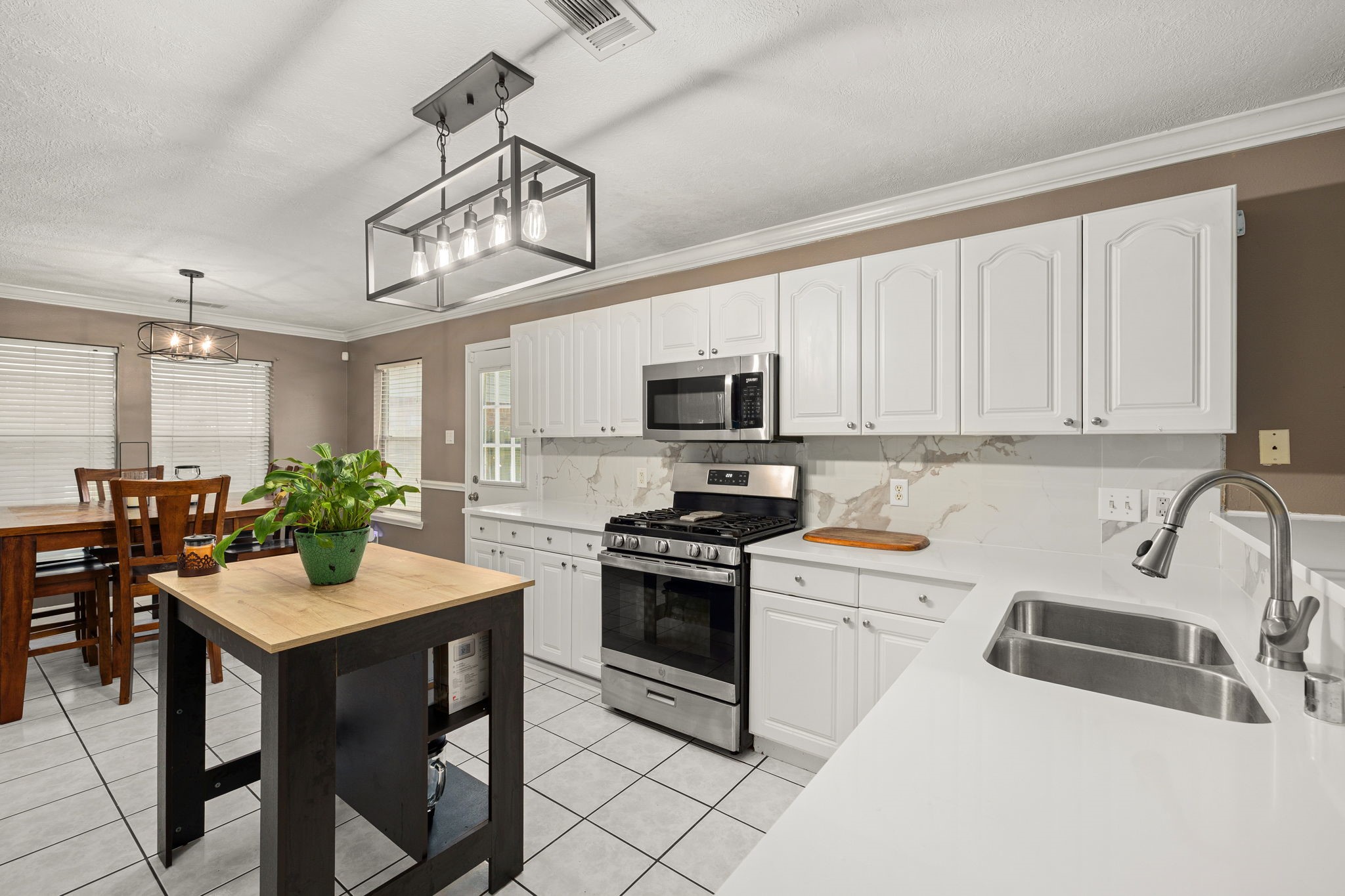 16818 Basewood Court Property Photo 15
