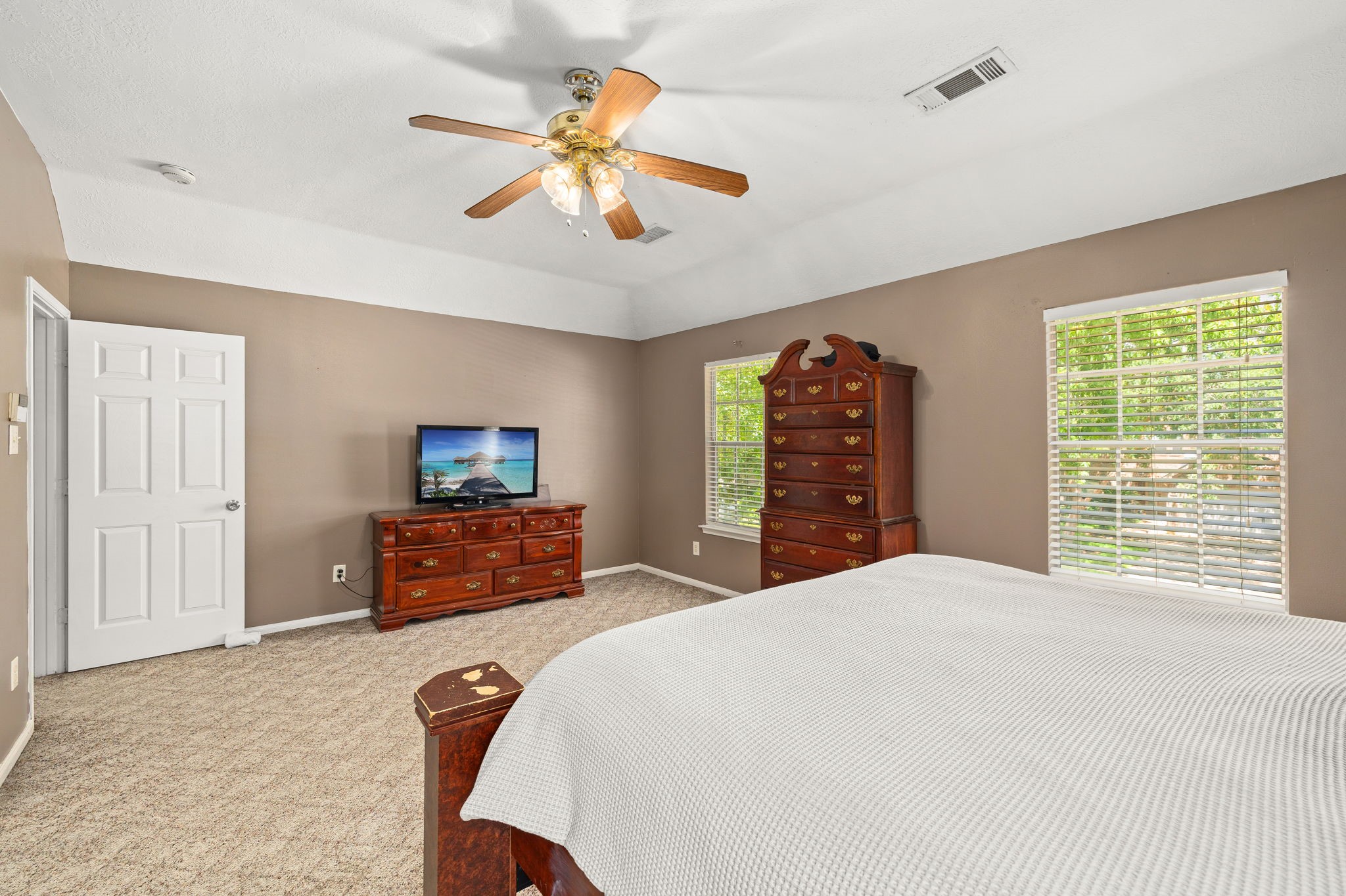 16818 Basewood Court Property Photo 22