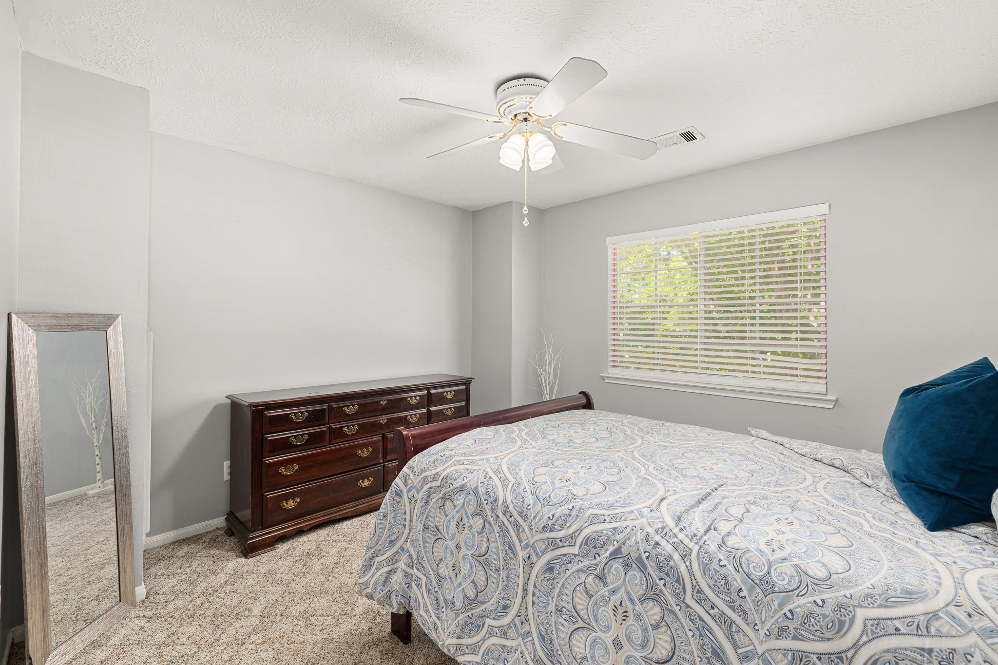 16818 Basewood Court Property Photo 28