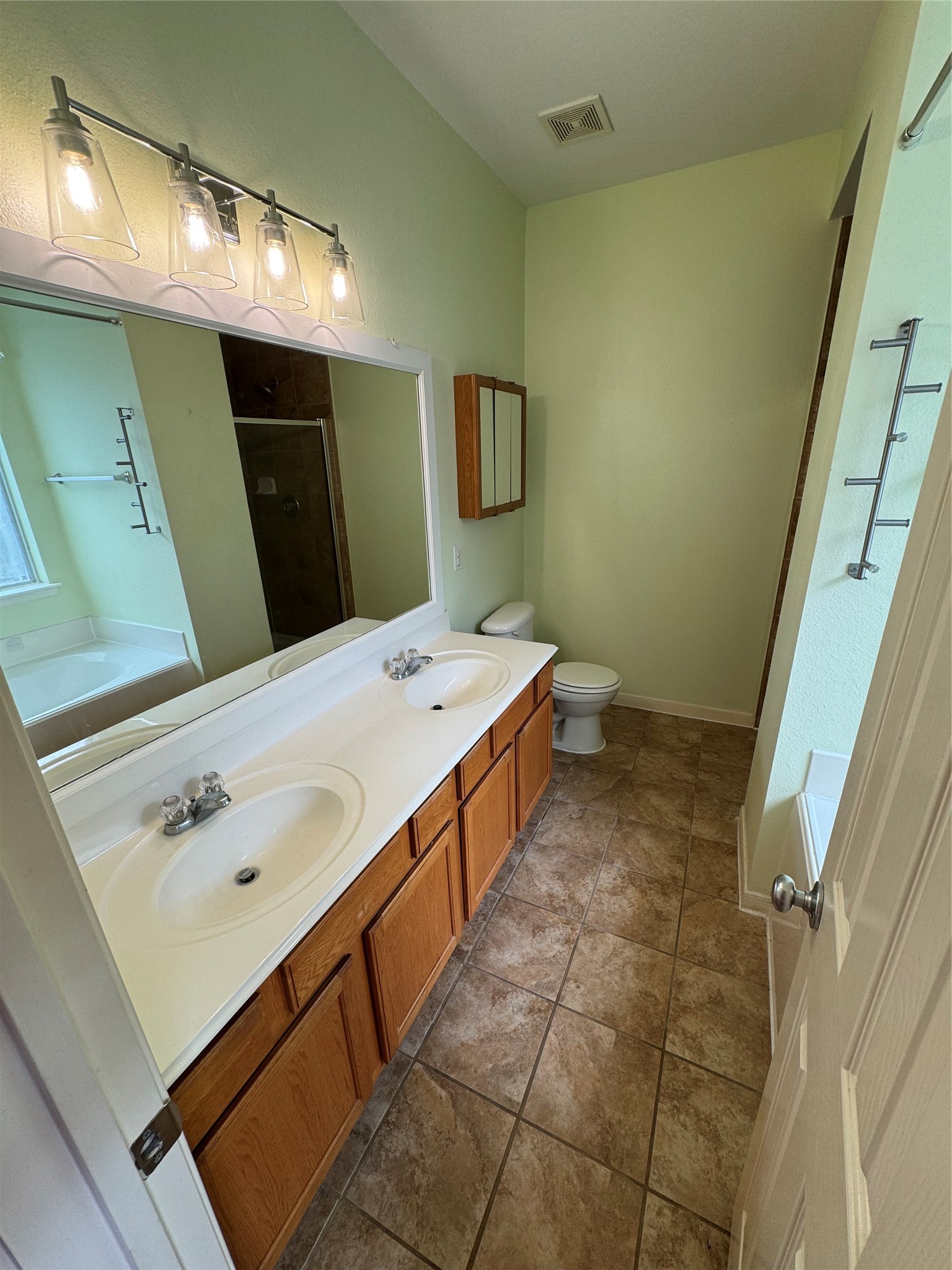 20507 Providence Point Drive Property Photo 16