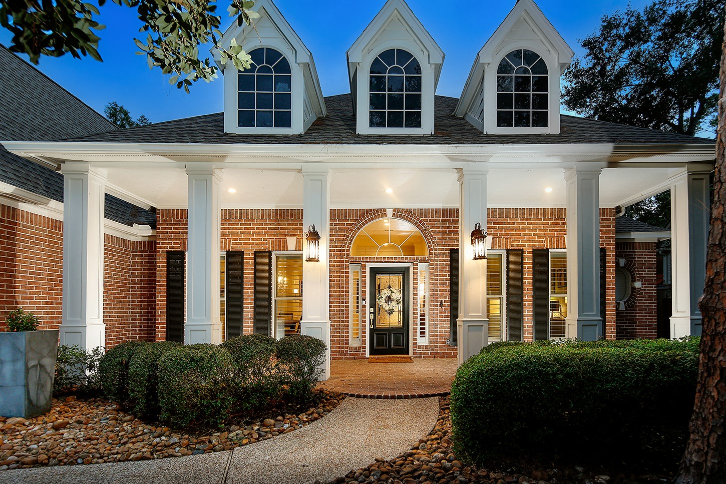 27 Acorn Cluster Court Property Photo 1