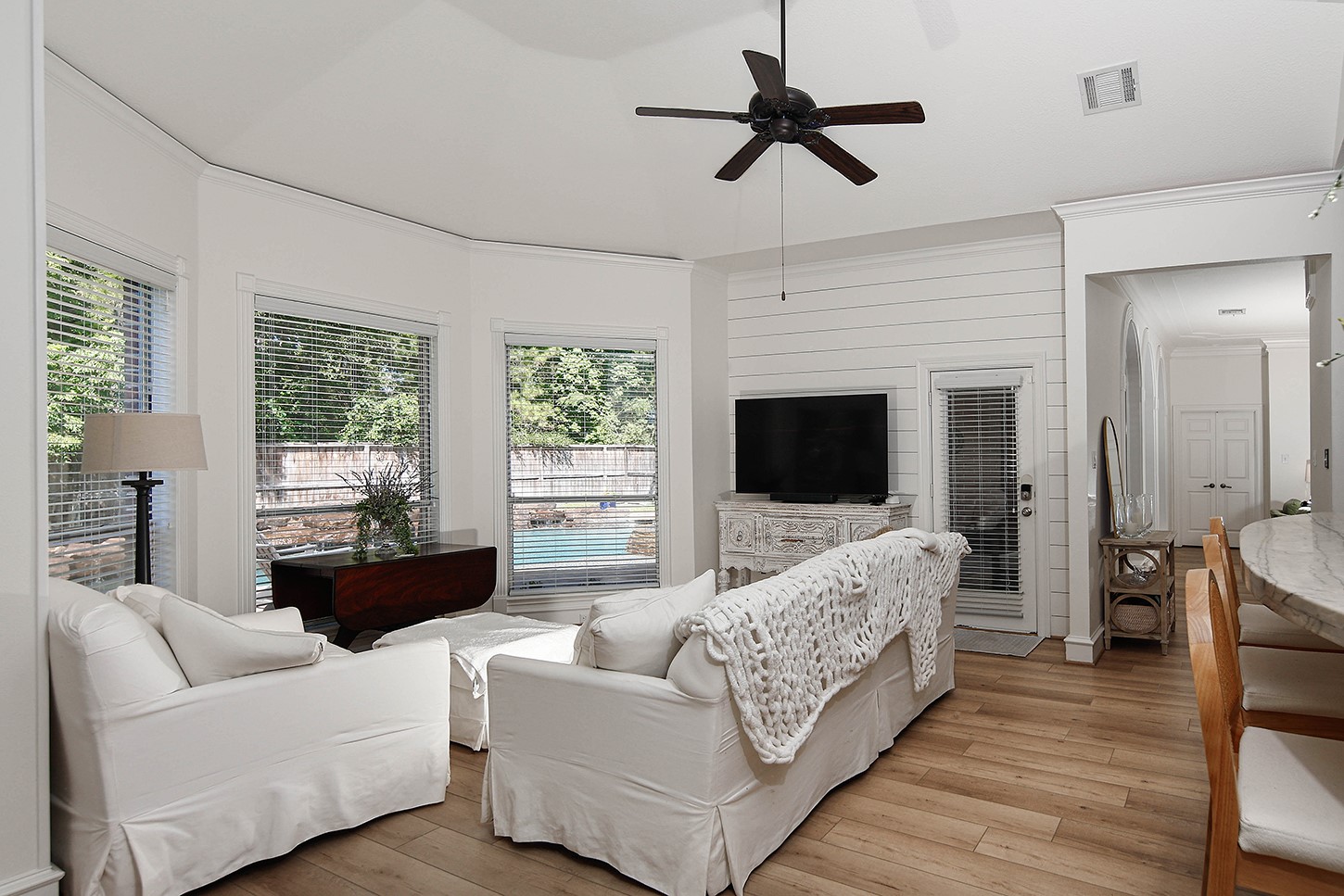 27 Acorn Cluster Court Property Photo 13