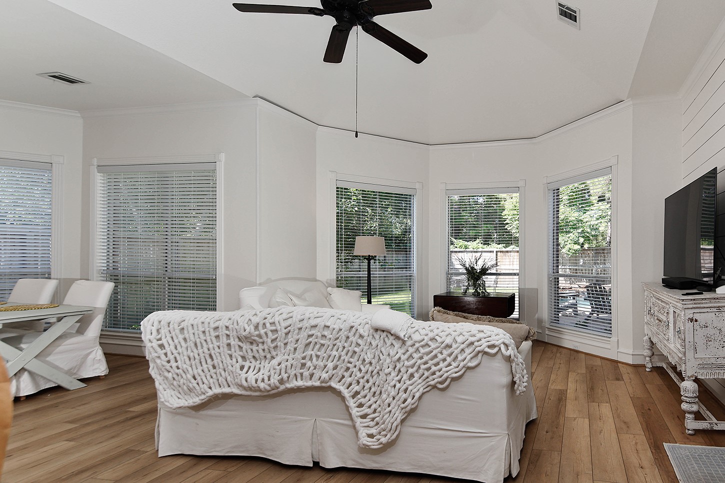 27 Acorn Cluster Court Property Photo 14